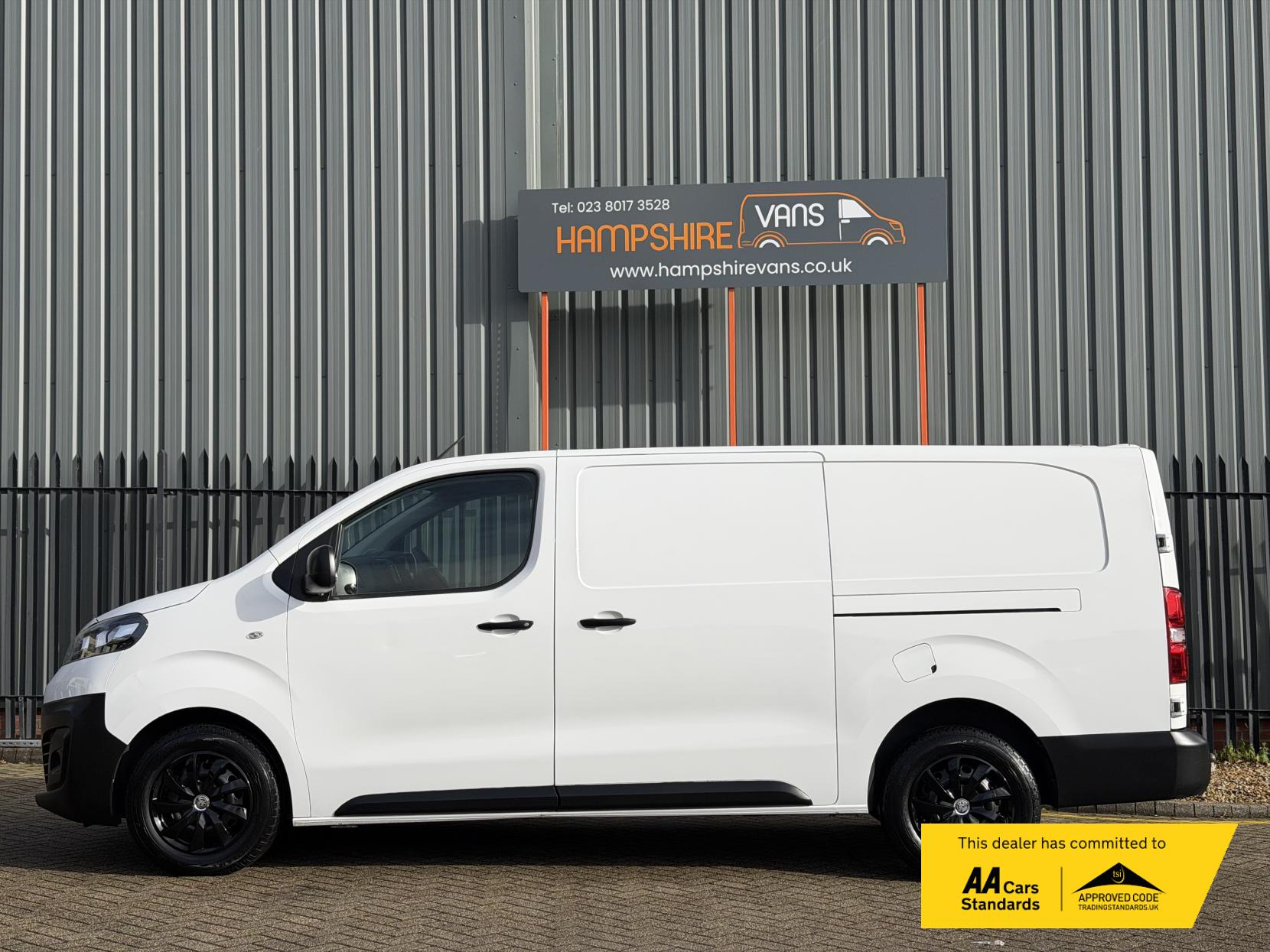 Vauxhall Vivaro 2.0 Turbo D 3100 Dynamic Panel Van 6dr Diesel Manual L2 H1 Euro 6 (s/s) (145 ps)