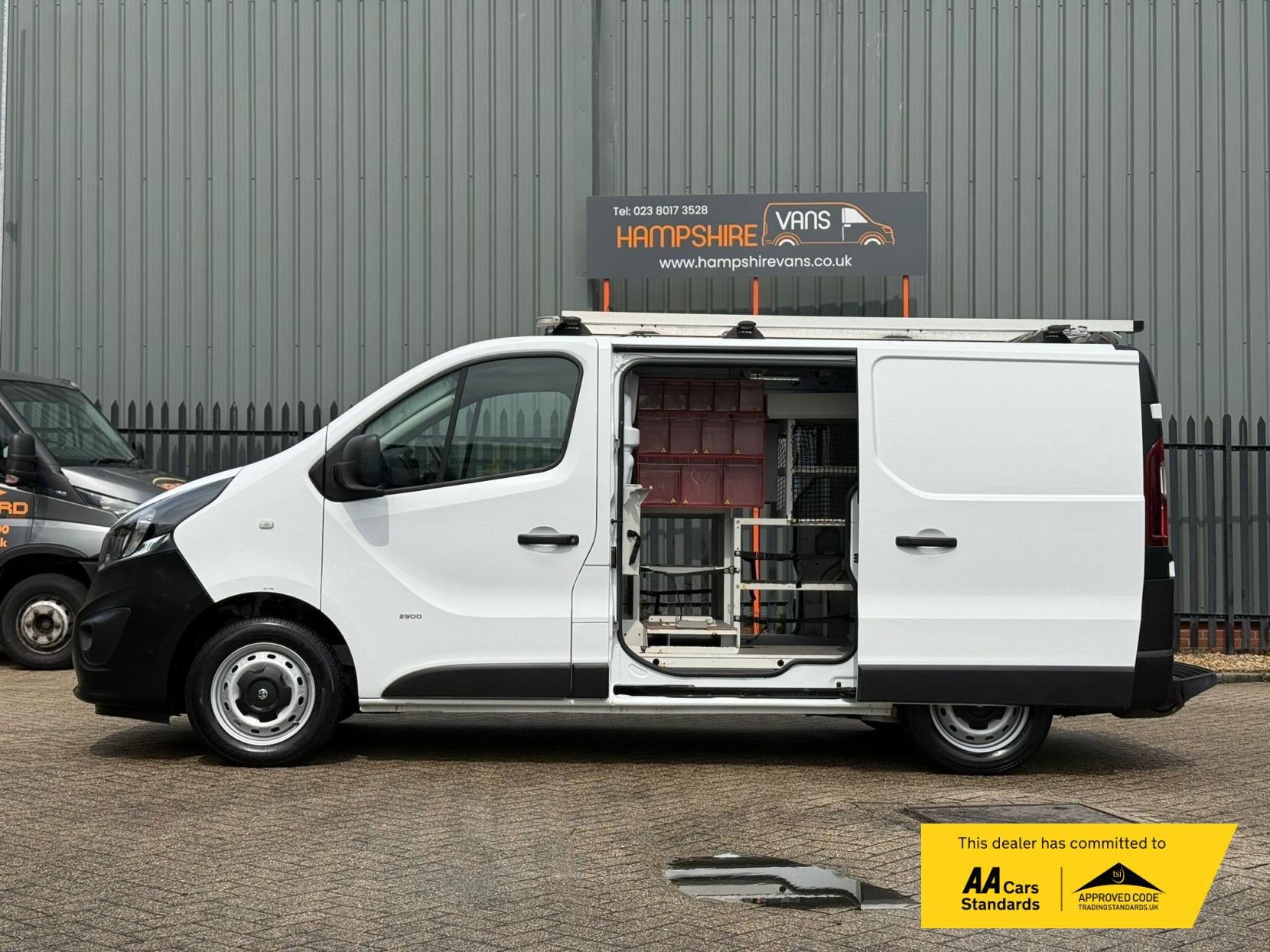 Vauxhall Vivaro 1.6 CDTi 2900 ecoFLEX Panel Van 5dr Diesel Manual L1 H1 Euro 5 (s/s) (90 ps)