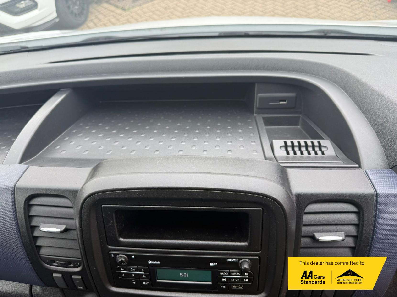 Vauxhall Vivaro 1.6 CDTi 2900 ecoFLEX Panel Van 5dr Diesel Manual L1 H1 Euro 5 (s/s) (90 ps)