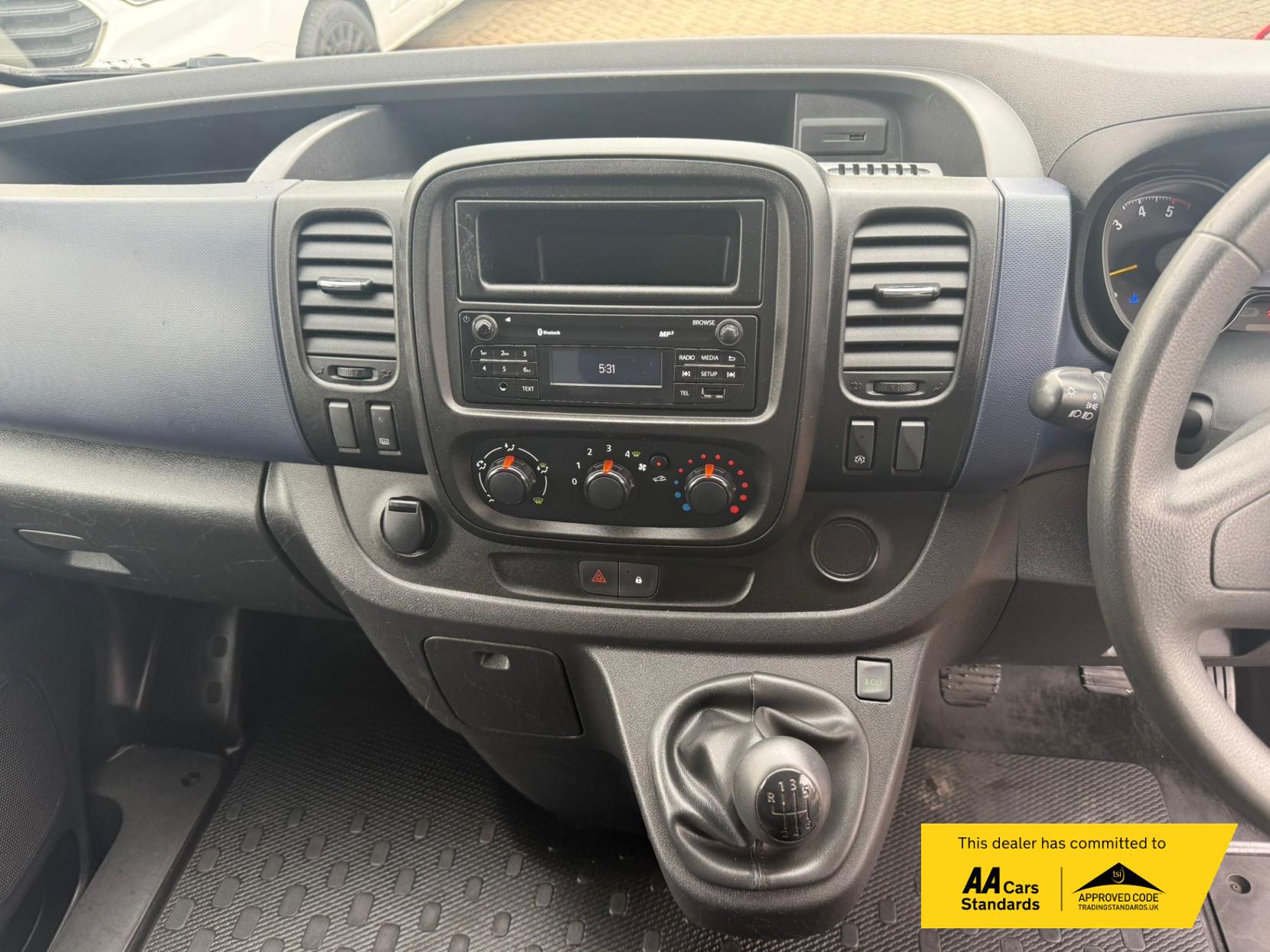 Vauxhall Vivaro 1.6 CDTi 2900 ecoFLEX Panel Van 5dr Diesel Manual L1 H1 Euro 5 (s/s) (90 ps)