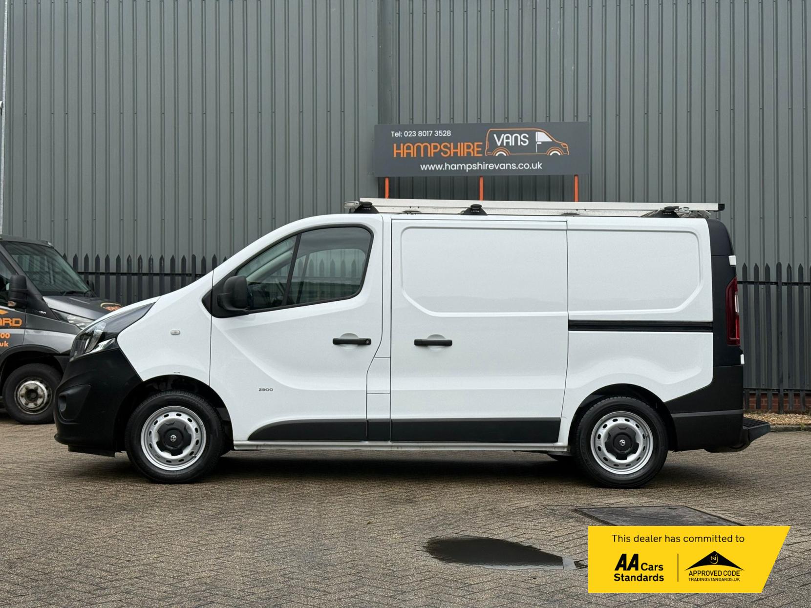 Vauxhall Vivaro 1.6 CDTi 2900 ecoFLEX Panel Van 5dr Diesel Manual L1 H1 Euro 5 (s/s) (90 ps)