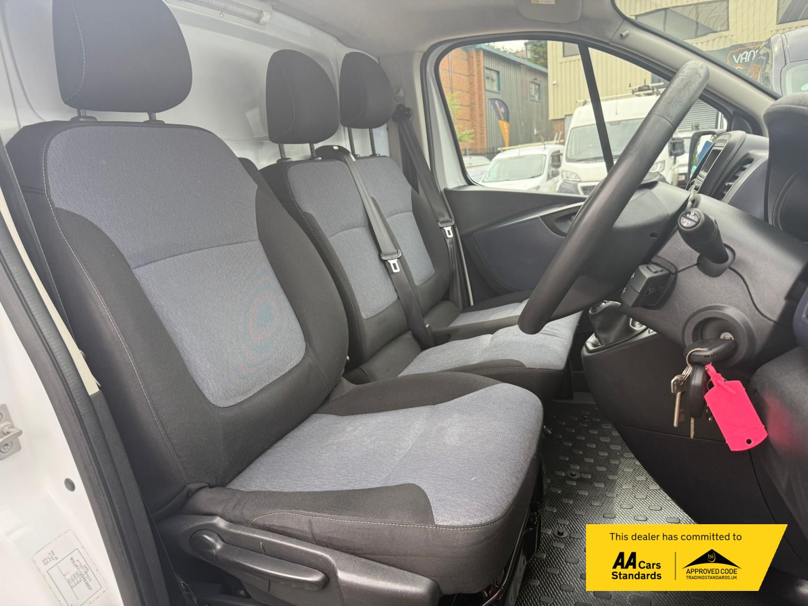 Vauxhall Vivaro 1.6 CDTi 2900 ecoFLEX Panel Van 5dr Diesel Manual L1 H1 Euro 5 (s/s) (90 ps)