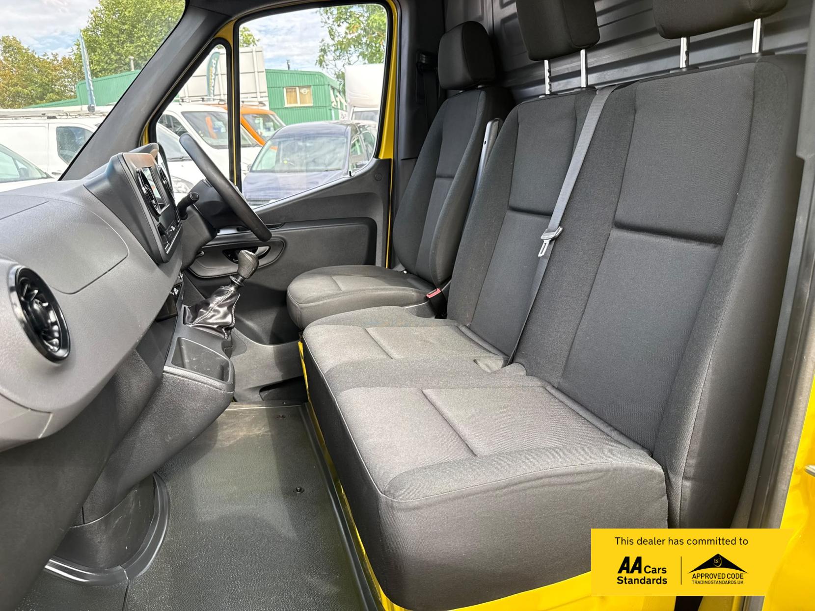 2019 Mercedes-Benz Sprinter 2.1 314 CDI Panel Van 5dr Diesel Manual FWD L2 H2 Euro 6 (143 ps) - Thumbnail 15