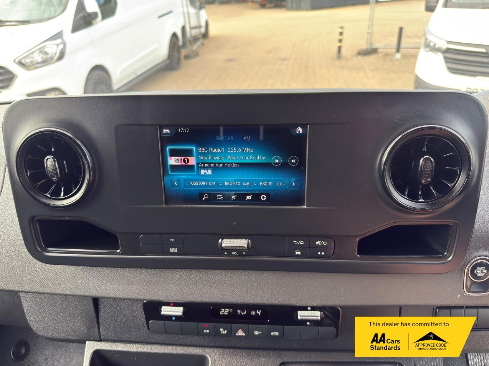 2019 Mercedes-Benz Sprinter 2.1 314 CDI Panel Van 5dr Diesel Manual FWD L2 H2 Euro 6 (143 ps) - Thumbnail 19