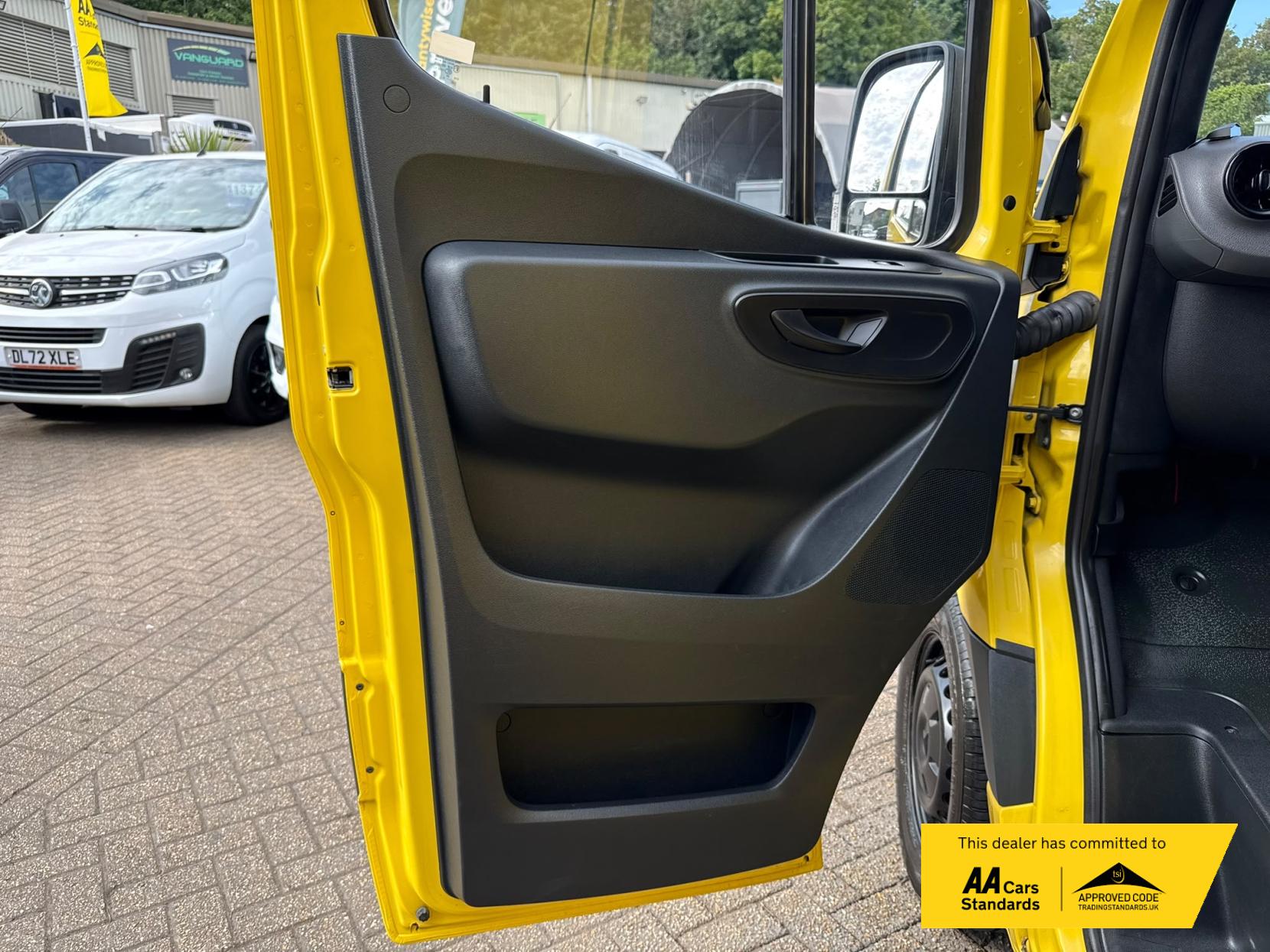 2019 Mercedes-Benz Sprinter 2.1 314 CDI Panel Van 5dr Diesel Manual FWD L2 H2 Euro 6 (143 ps) - Thumbnail 49