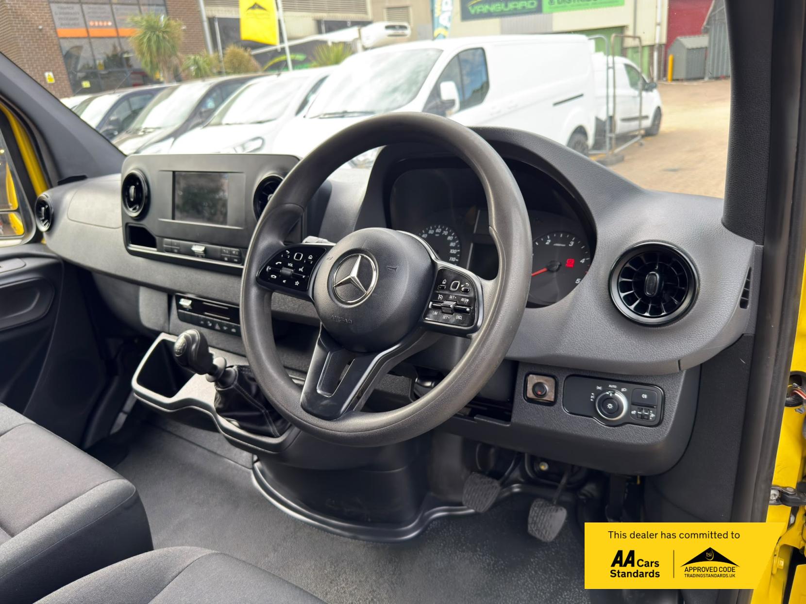 2019 Mercedes-Benz Sprinter 2.1 314 CDI Panel Van 5dr Diesel Manual FWD L2 H2 Euro 6 (143 ps) - Thumbnail 10