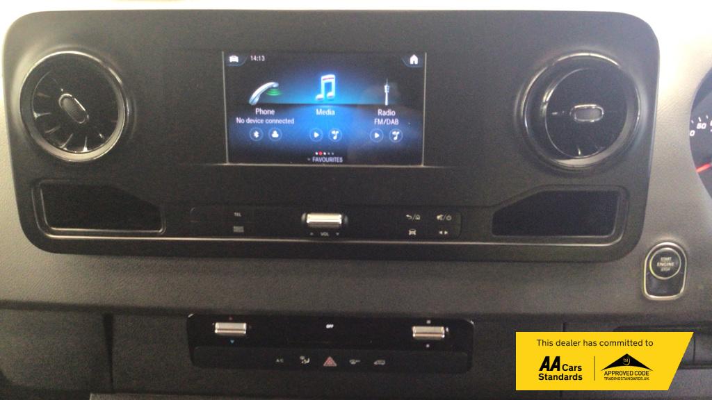 2019 Mercedes-Benz Sprinter 2.1 314 CDI Panel Van 5dr Diesel Manual FWD L2 H2 Euro 6 (143 ps) - Thumbnail 8