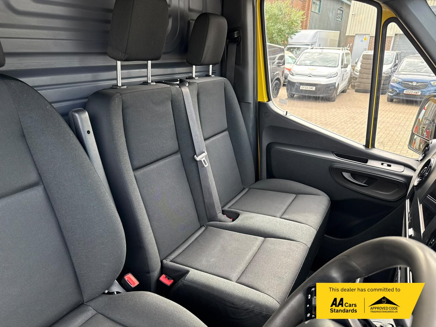 2019 Mercedes-Benz Sprinter 2.1 314 CDI Panel Van 5dr Diesel Manual FWD L2 H2 Euro 6 (143 ps) - Thumbnail 17