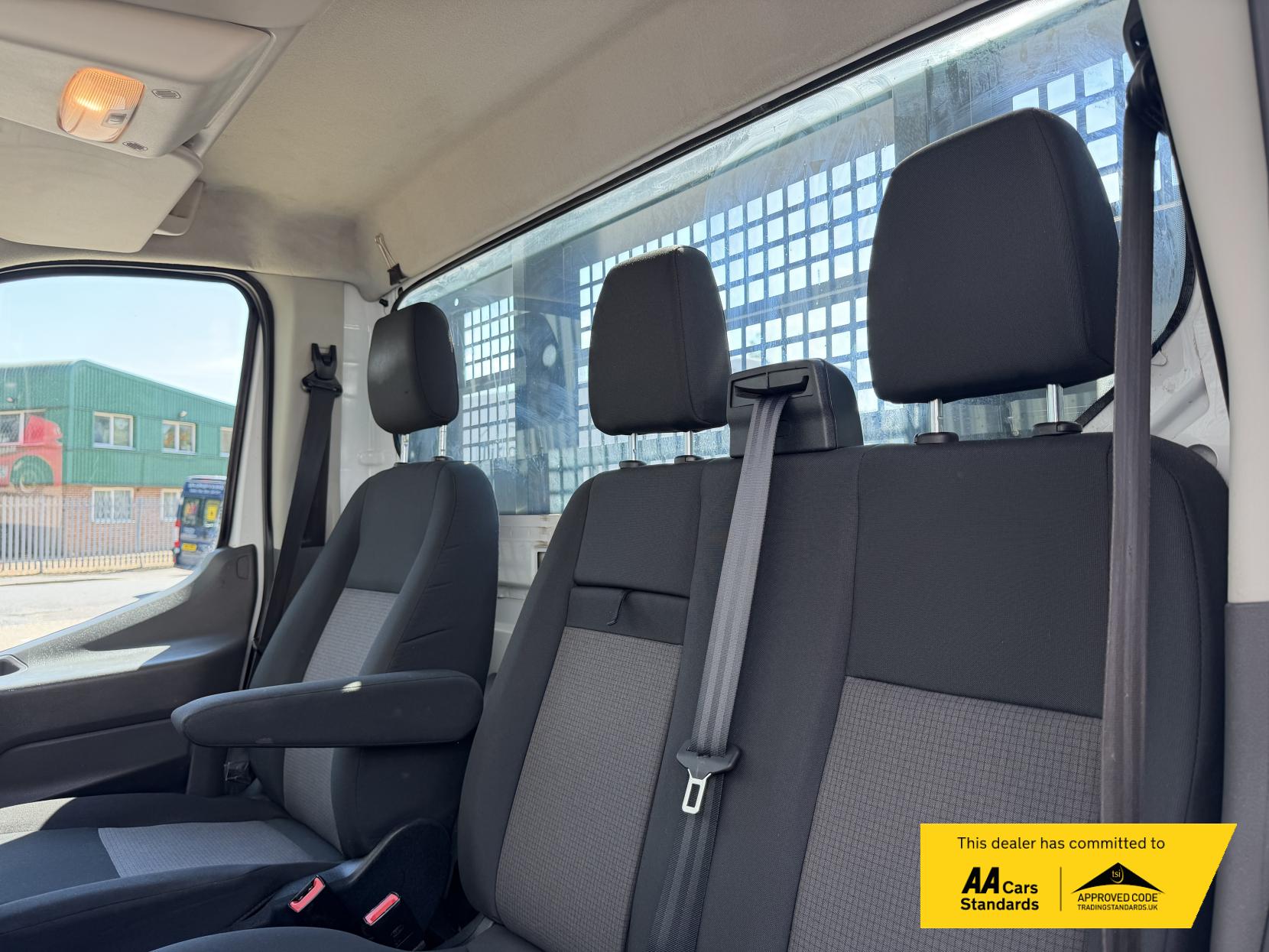 2022 Ford Transit 2.0 350 EcoBlue Leader Tipper 2dr Diesel Manual RWD L2 Euro 6 (s/s) (1-Stop) (130 ps) - Thumbnail 21