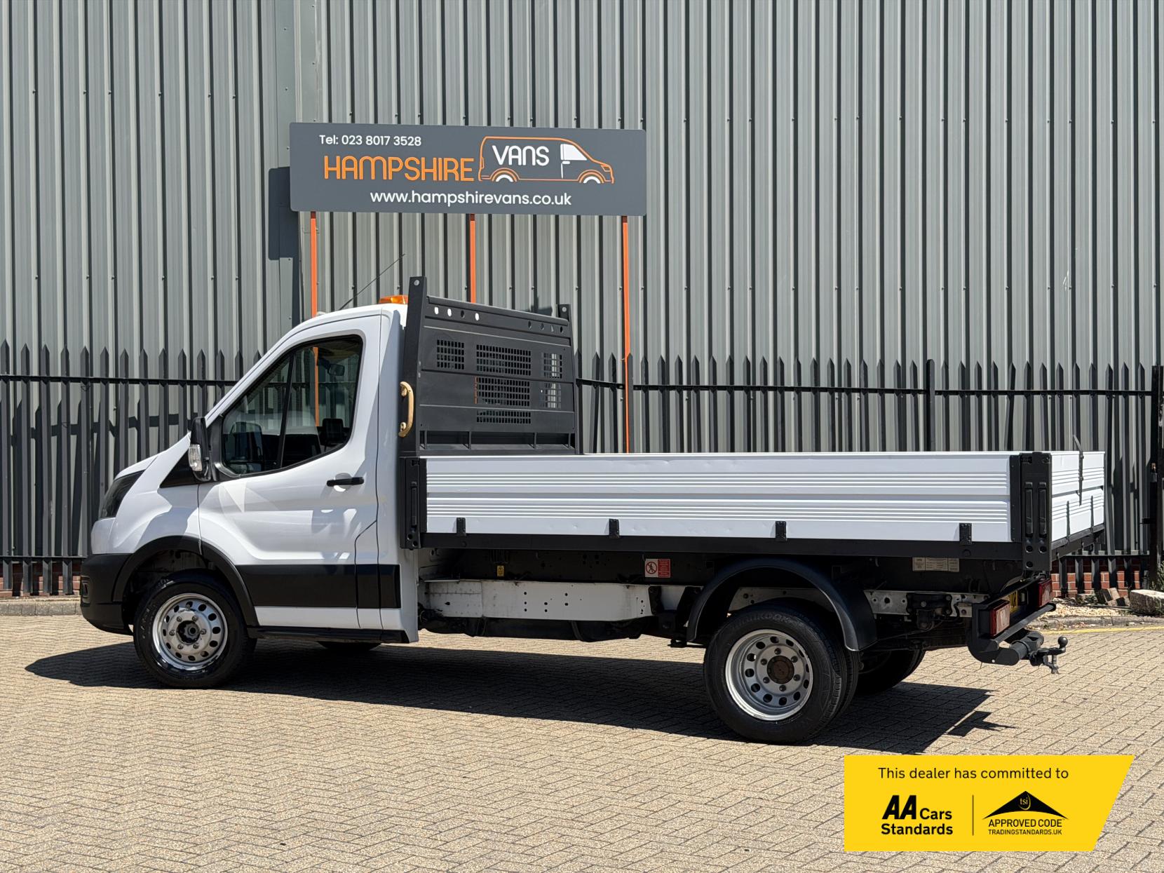 2022 Ford Transit 2.0 350 EcoBlue Leader Tipper 2dr Diesel Manual RWD L2 Euro 6 (s/s) (1-Stop) (130 ps) - Thumbnail 9