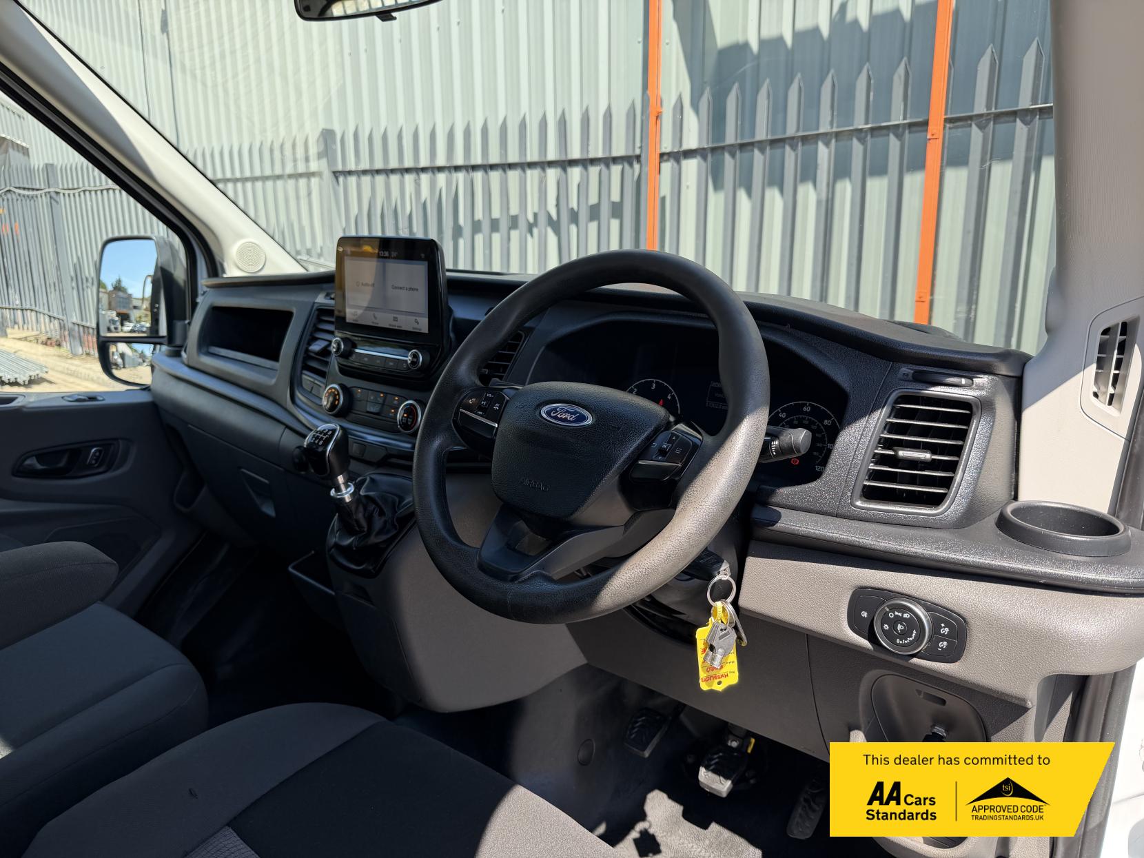 2022 Ford Transit 2.0 350 EcoBlue Leader Tipper 2dr Diesel Manual RWD L2 Euro 6 (s/s) (1-Stop) (130 ps) - Thumbnail 40