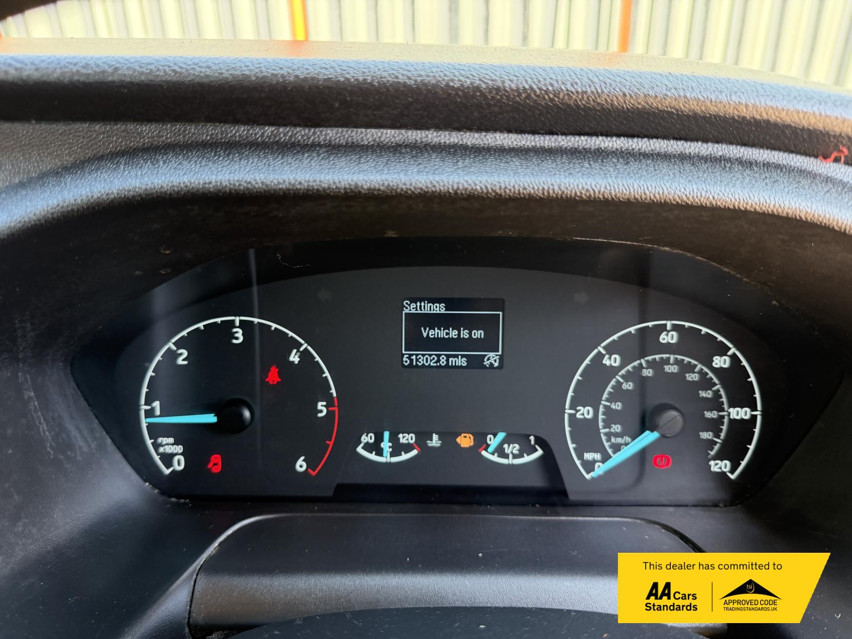 2022 Ford Transit 2.0 350 EcoBlue Leader Tipper 2dr Diesel Manual RWD L2 Euro 6 (s/s) (1-Stop) (130 ps) - Thumbnail 33