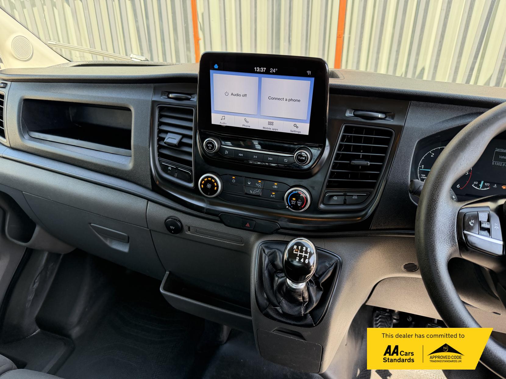 2022 Ford Transit 2.0 350 EcoBlue Leader Tipper 2dr Diesel Manual RWD L2 Euro 6 (s/s) (1-Stop) (130 ps) - Thumbnail 36
