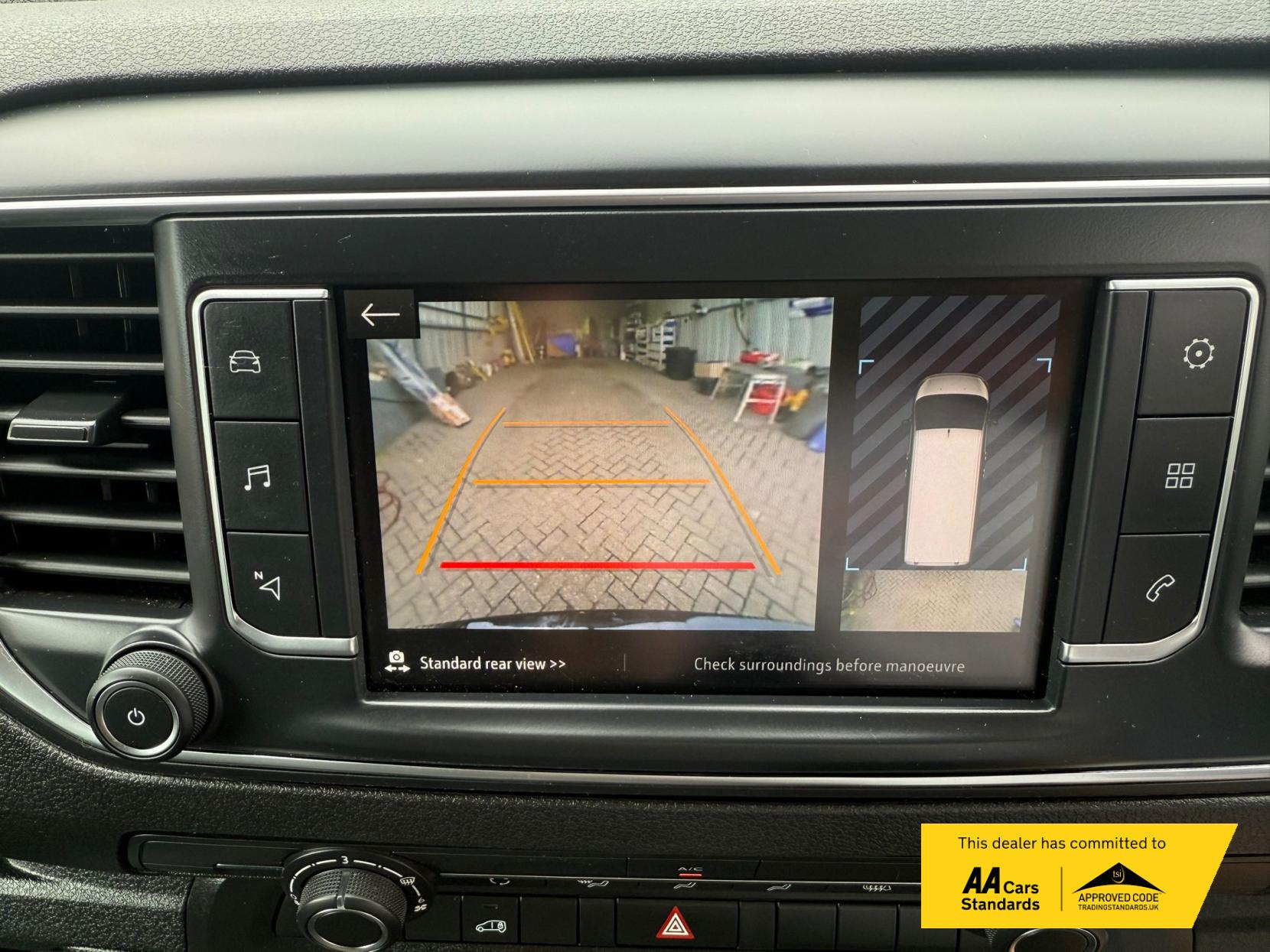 Vauxhall Vivaro 1.5 Turbo D 2700 Pro Panel Van 6dr Diesel Manual L1 H1 Euro 6 (s/s) (120 ps)