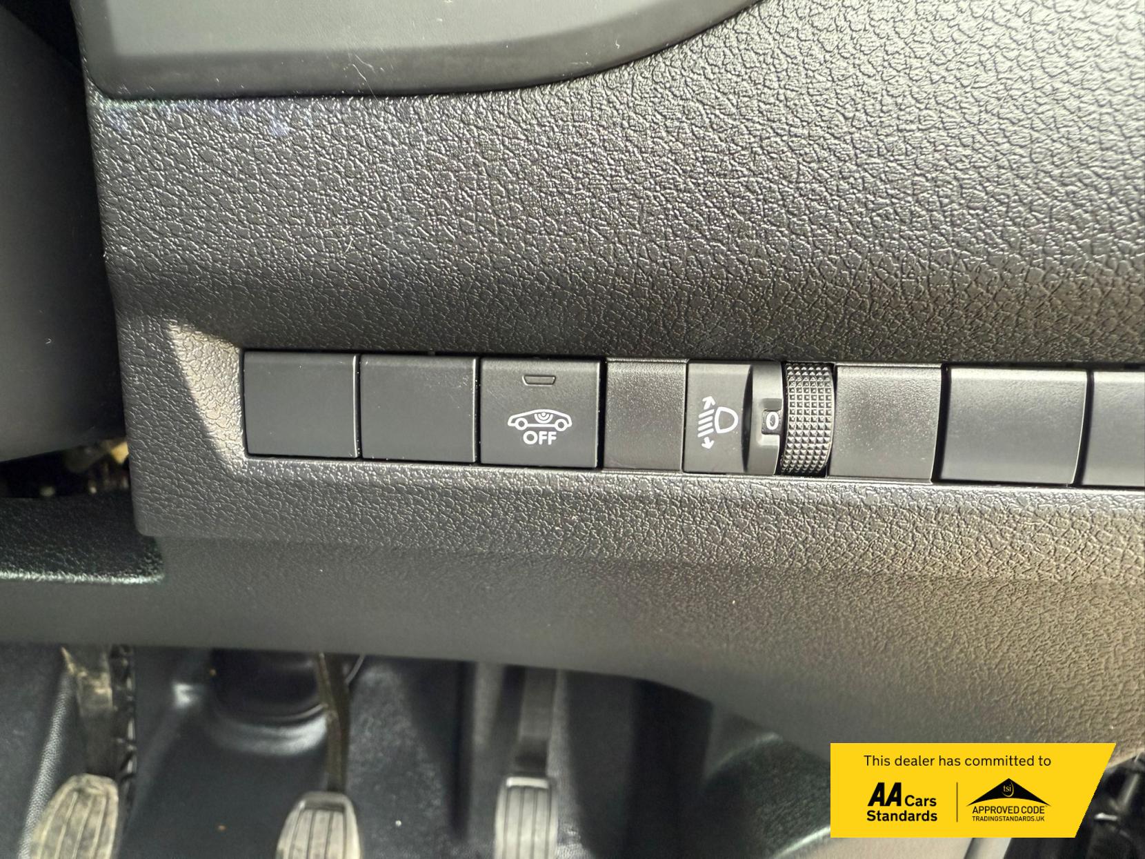 Vauxhall Vivaro 1.5 Turbo D 2700 Pro Panel Van 6dr Diesel Manual L1 H1 Euro 6 (s/s) (120 ps)