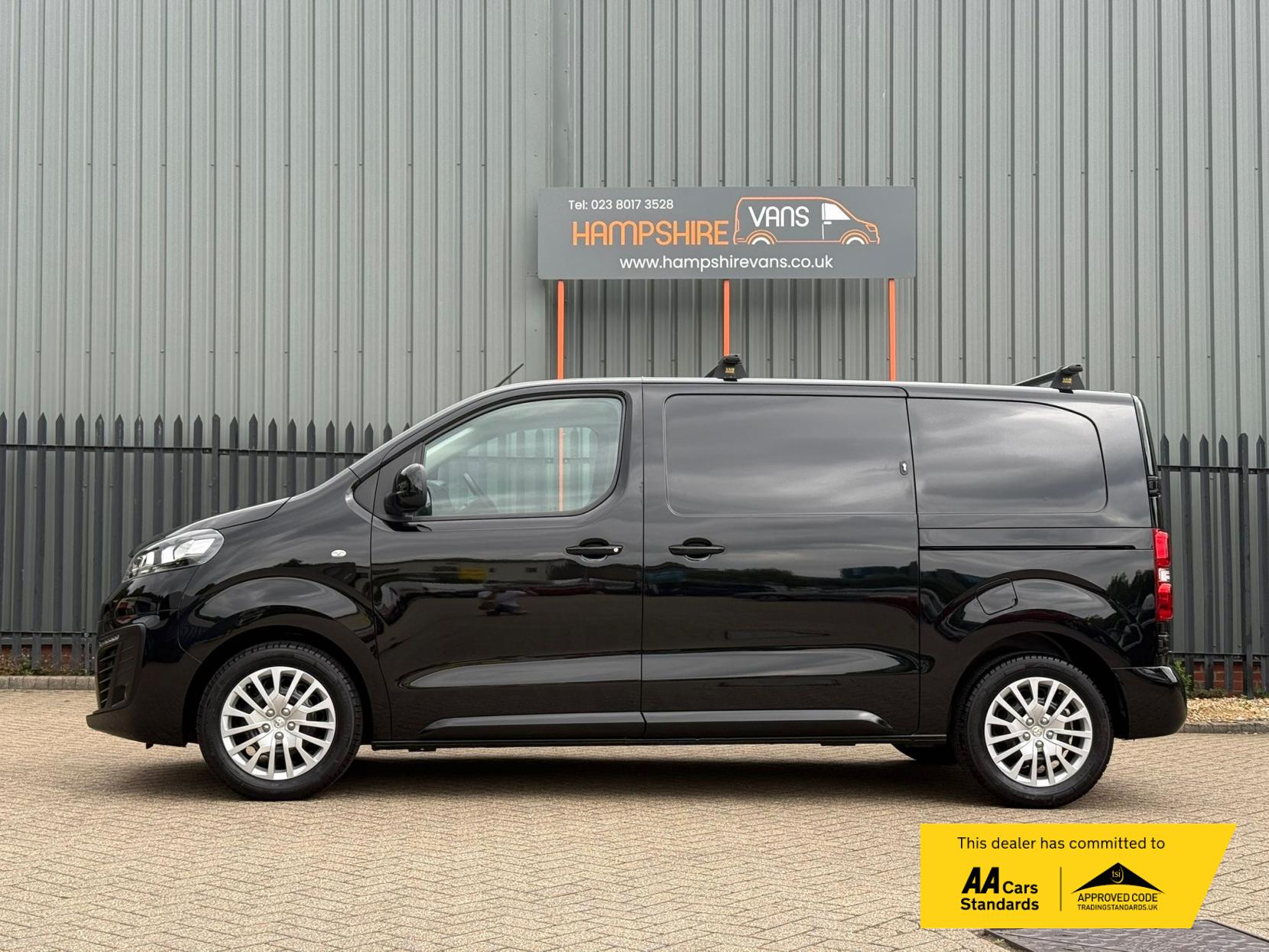 Vauxhall Vivaro 1.5 Turbo D 2700 Pro Panel Van 6dr Diesel Manual L1 H1 Euro 6 (s/s) (120 ps)