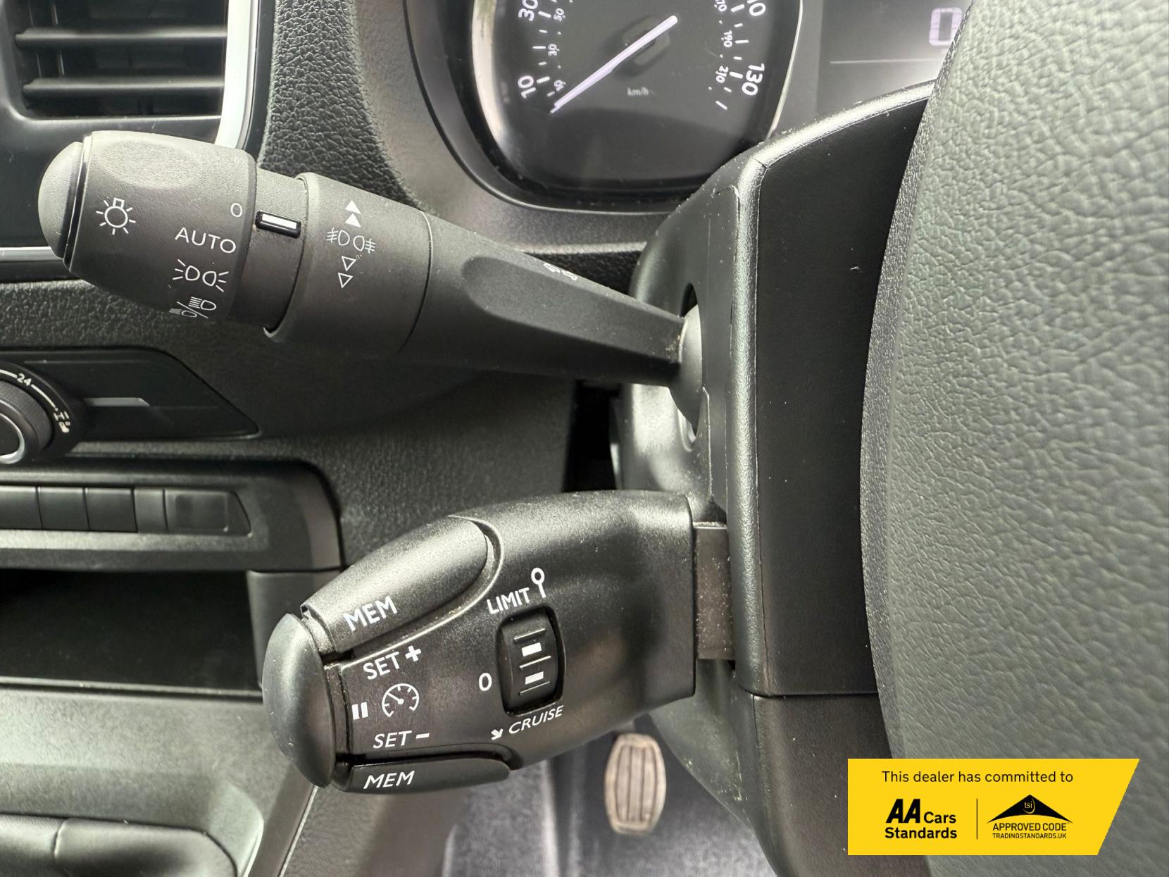 Vauxhall Vivaro 1.5 Turbo D 2700 Pro Panel Van 6dr Diesel Manual L1 H1 Euro 6 (s/s) (120 ps)
