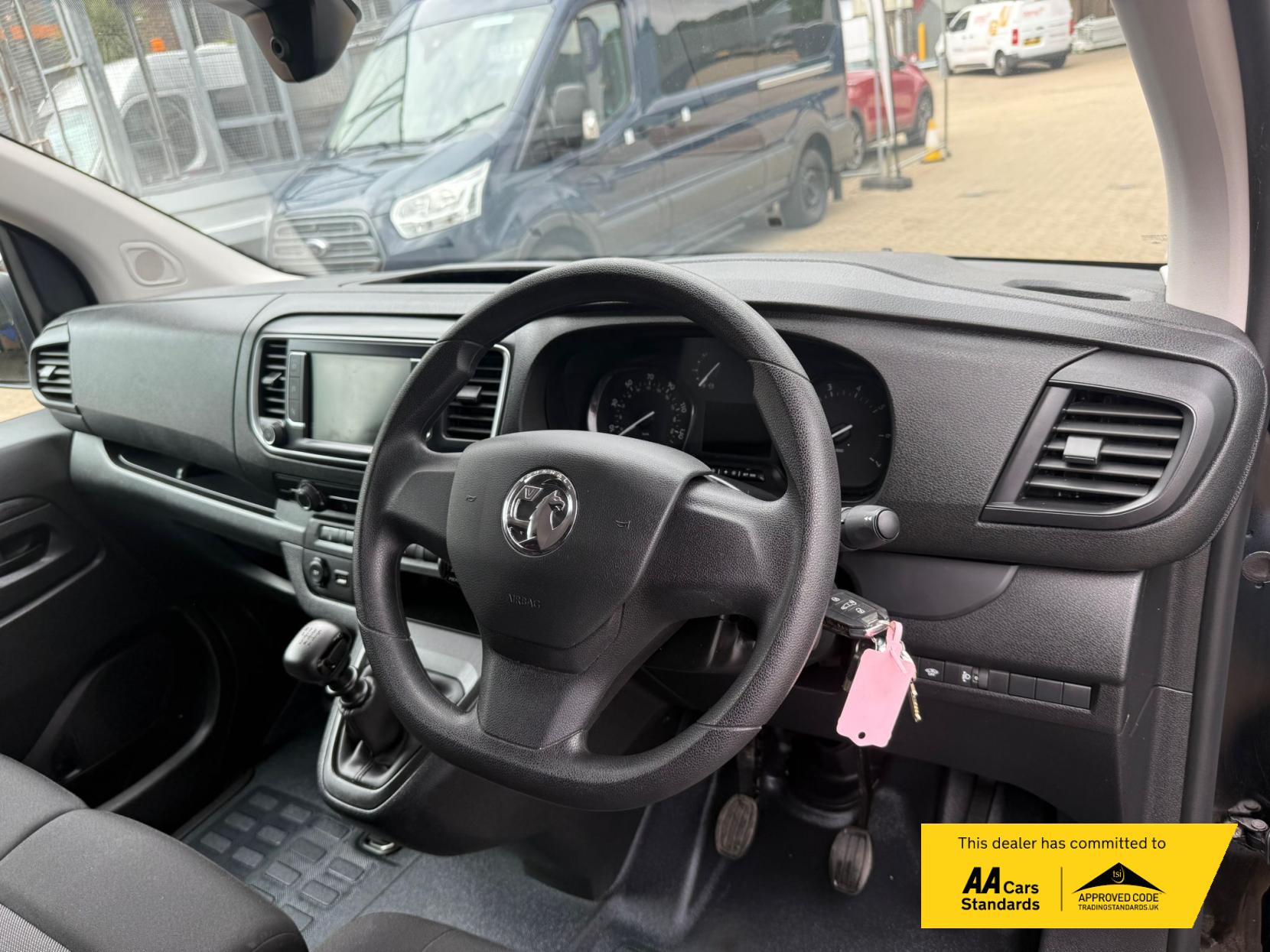 Vauxhall Vivaro 1.5 Turbo D 2700 Pro Panel Van 6dr Diesel Manual L1 H1 Euro 6 (s/s) (120 ps)