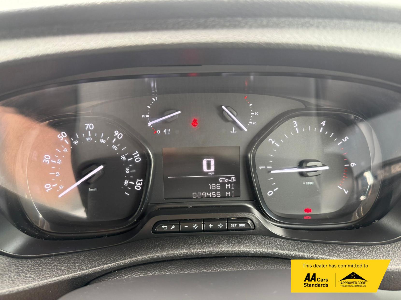 Vauxhall Vivaro 1.5 Turbo D 2700 Pro Panel Van 6dr Diesel Manual L1 H1 Euro 6 (s/s) (120 ps)