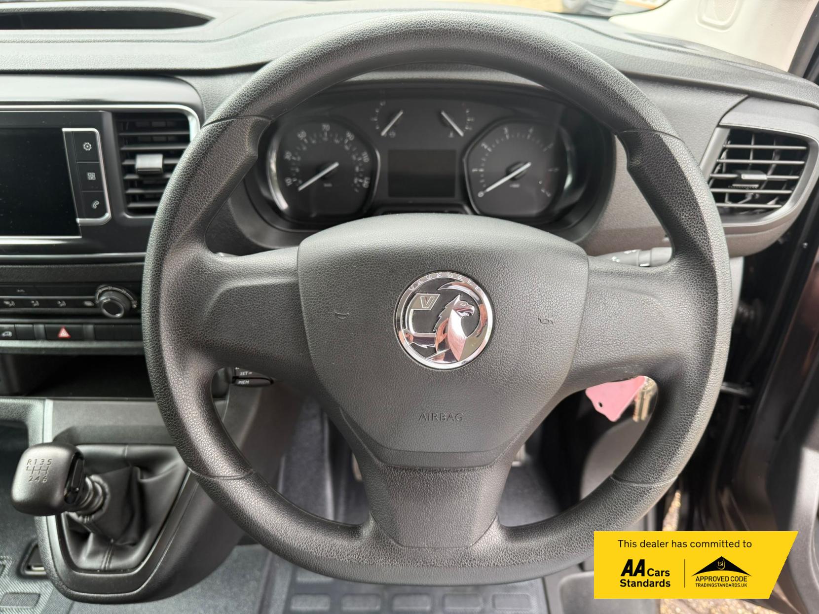 Vauxhall Vivaro 1.5 Turbo D 2700 Pro Panel Van 6dr Diesel Manual L1 H1 Euro 6 (s/s) (120 ps)