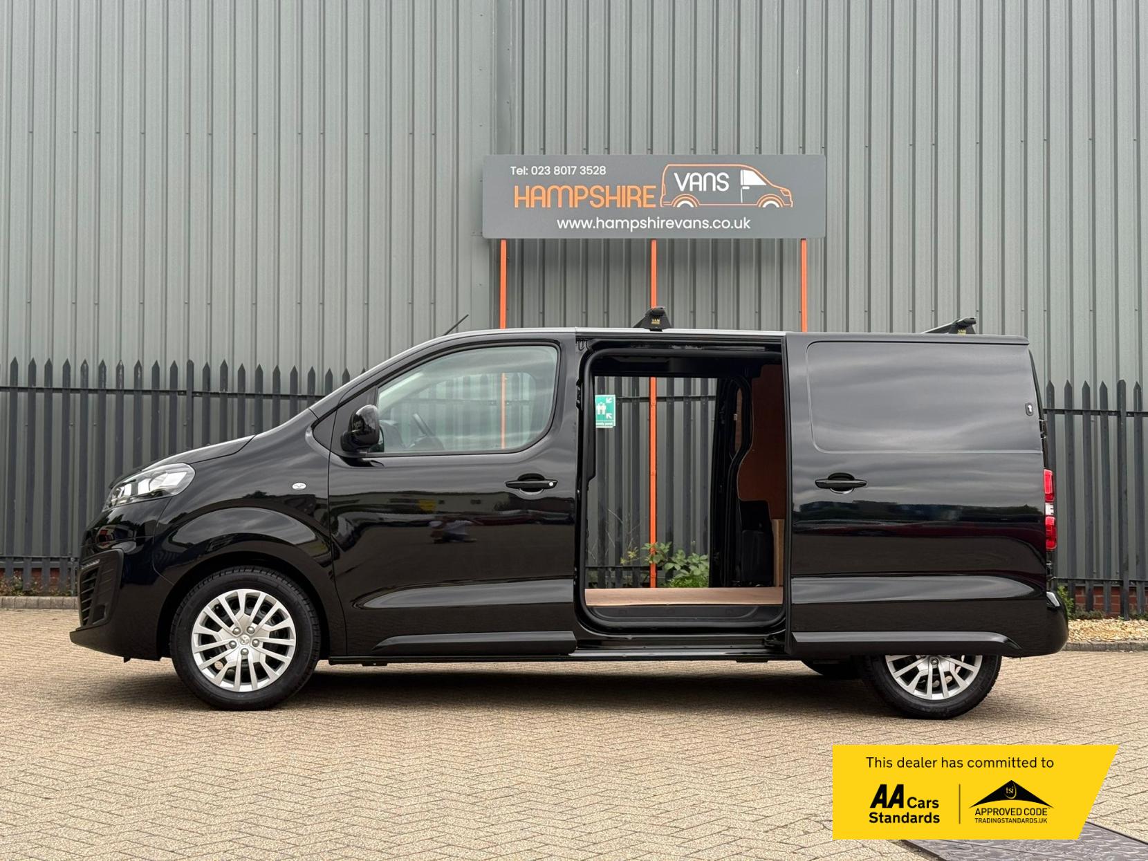 Vauxhall Vivaro 1.5 Turbo D 2700 Pro Panel Van 6dr Diesel Manual L1 H1 Euro 6 (s/s) (120 ps)