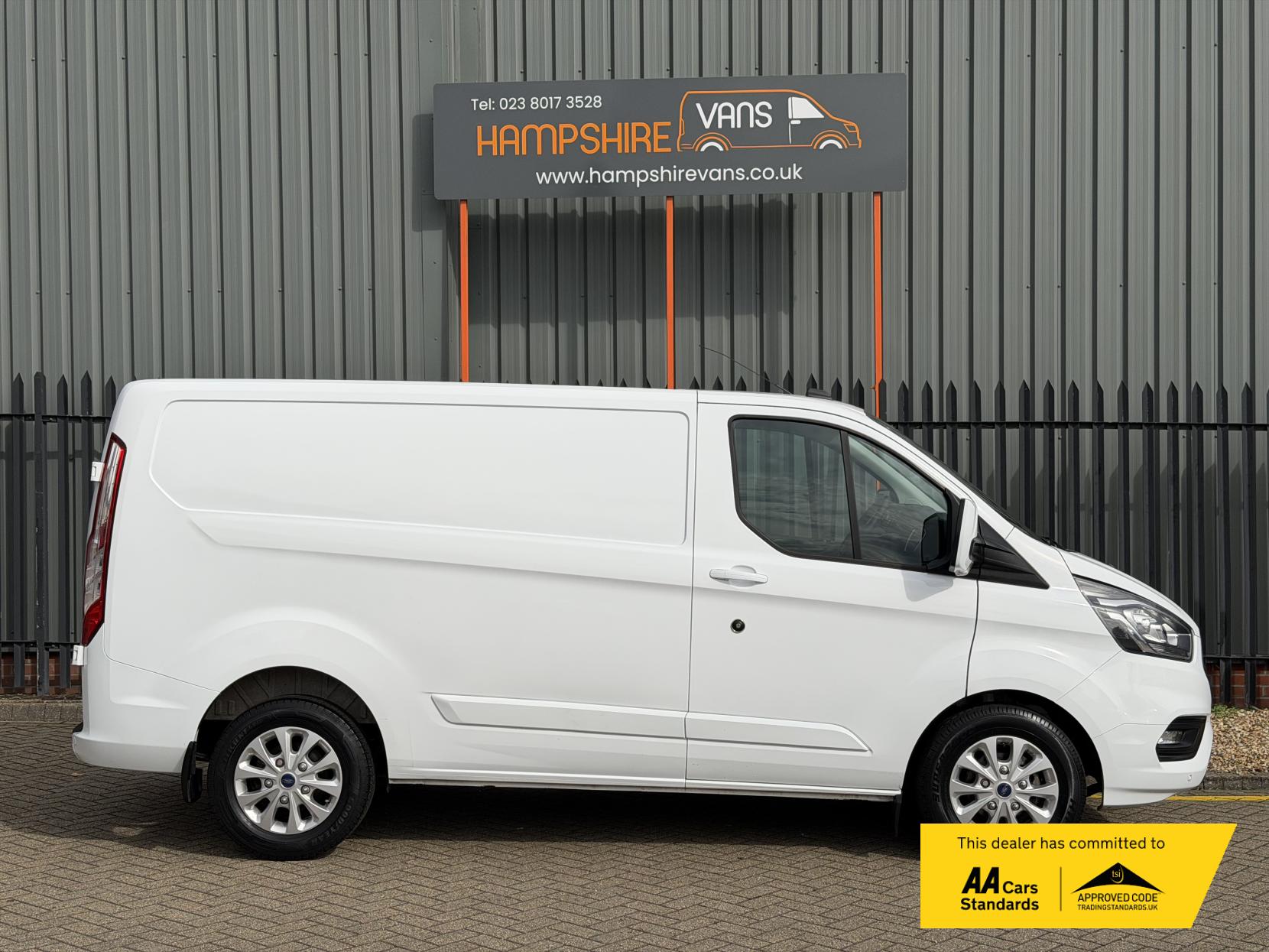 Ford Transit Custom 2.0 300 EcoBlue Limited Panel Van 5dr Diesel Auto L1 H1 Euro 6 (s/s) (130 ps)