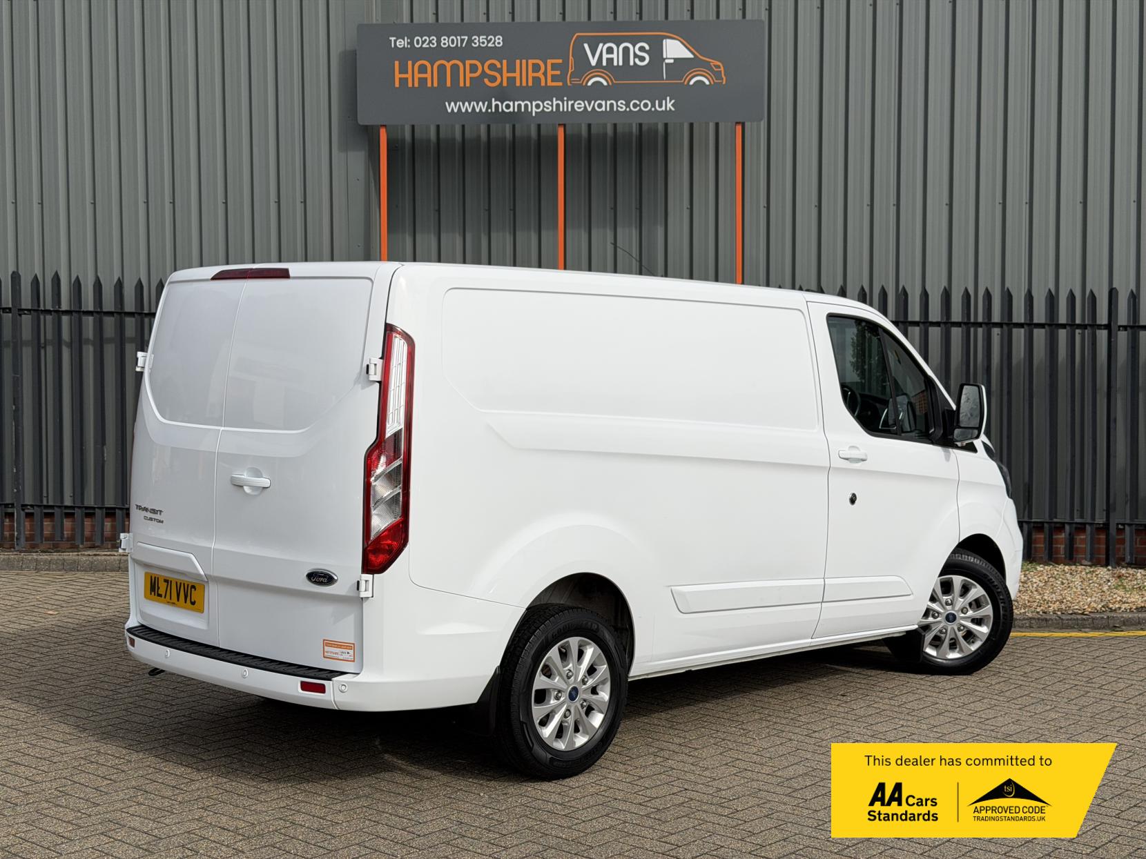 Ford Transit Custom 2.0 300 EcoBlue Limited Panel Van 5dr Diesel Auto L1 H1 Euro 6 (s/s) (130 ps)
