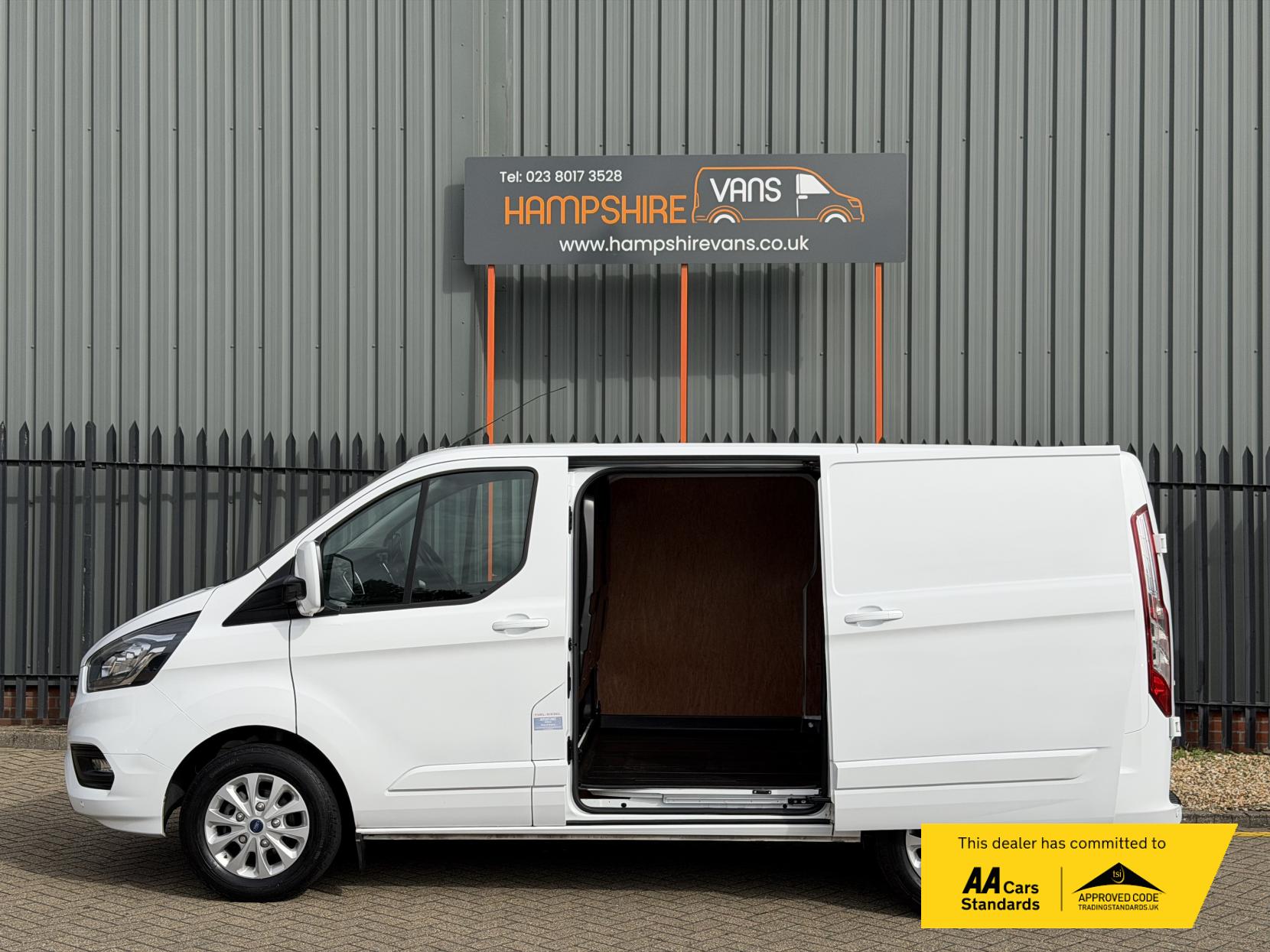 Ford Transit Custom 2.0 300 EcoBlue Limited Panel Van 5dr Diesel Auto L1 H1 Euro 6 (s/s) (130 ps)