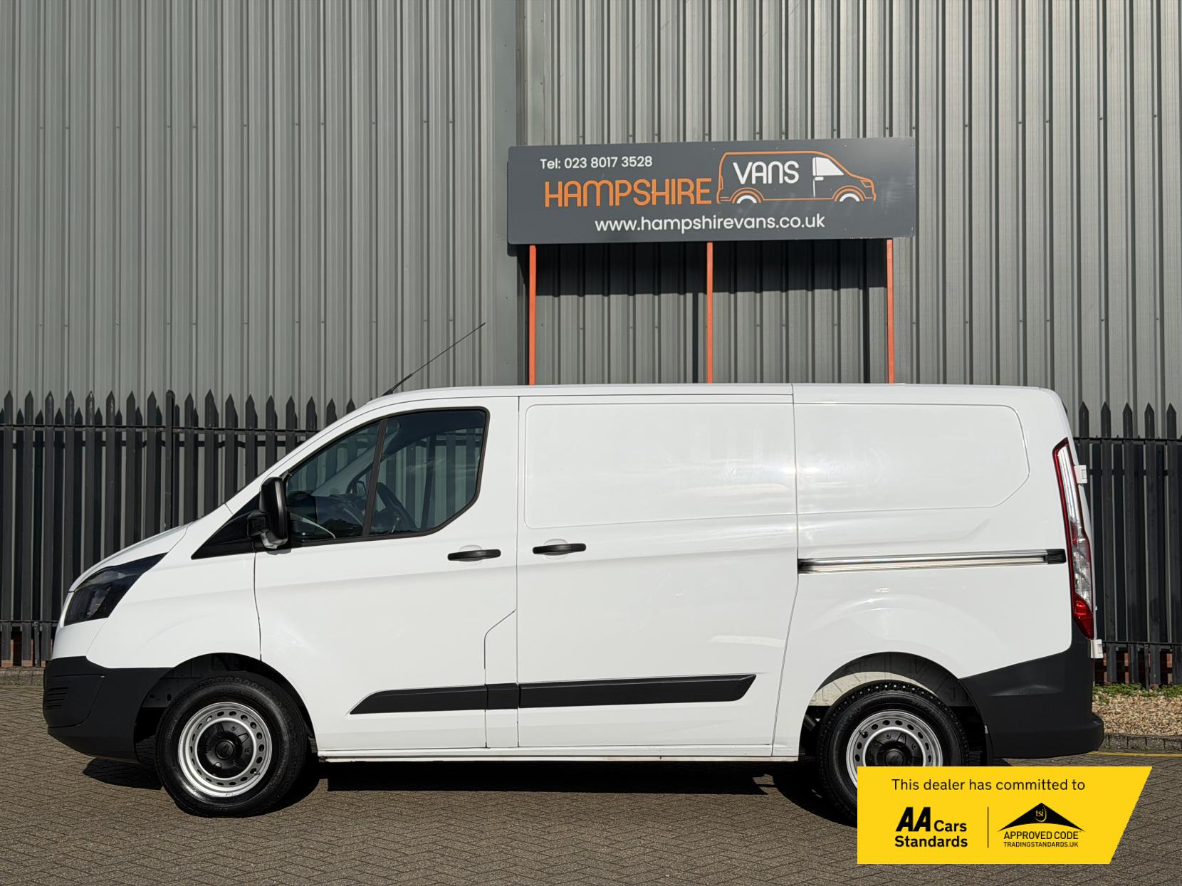 Ford Transit Custom 2.0 TDCi 270 Panel Van 5dr Diesel Manual L1 H1 (163 g/km, 104 bhp)