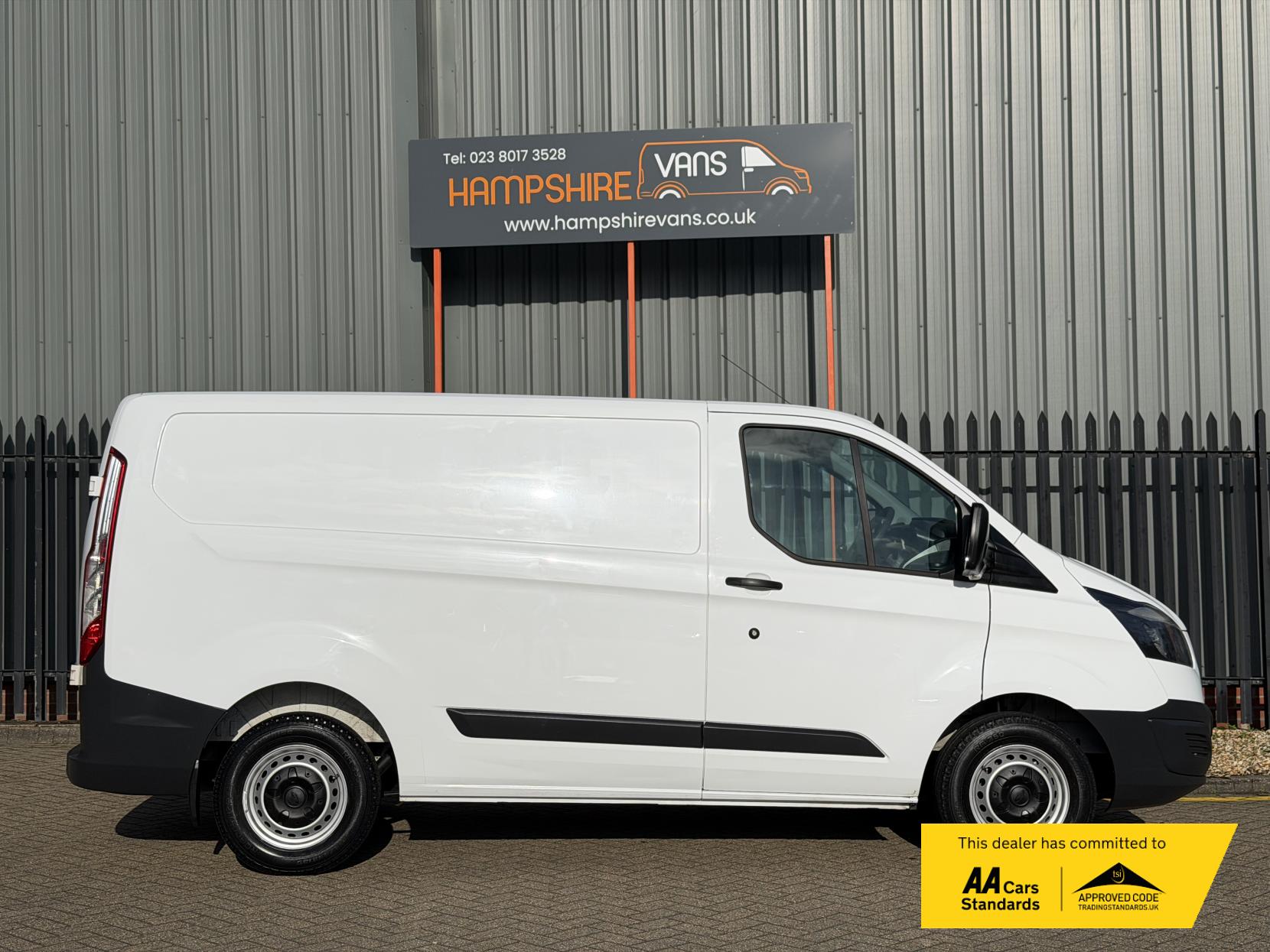 Ford Transit Custom 2.0 TDCi 270 Panel Van 5dr Diesel Manual L1 H1 (163 g/km, 104 bhp)