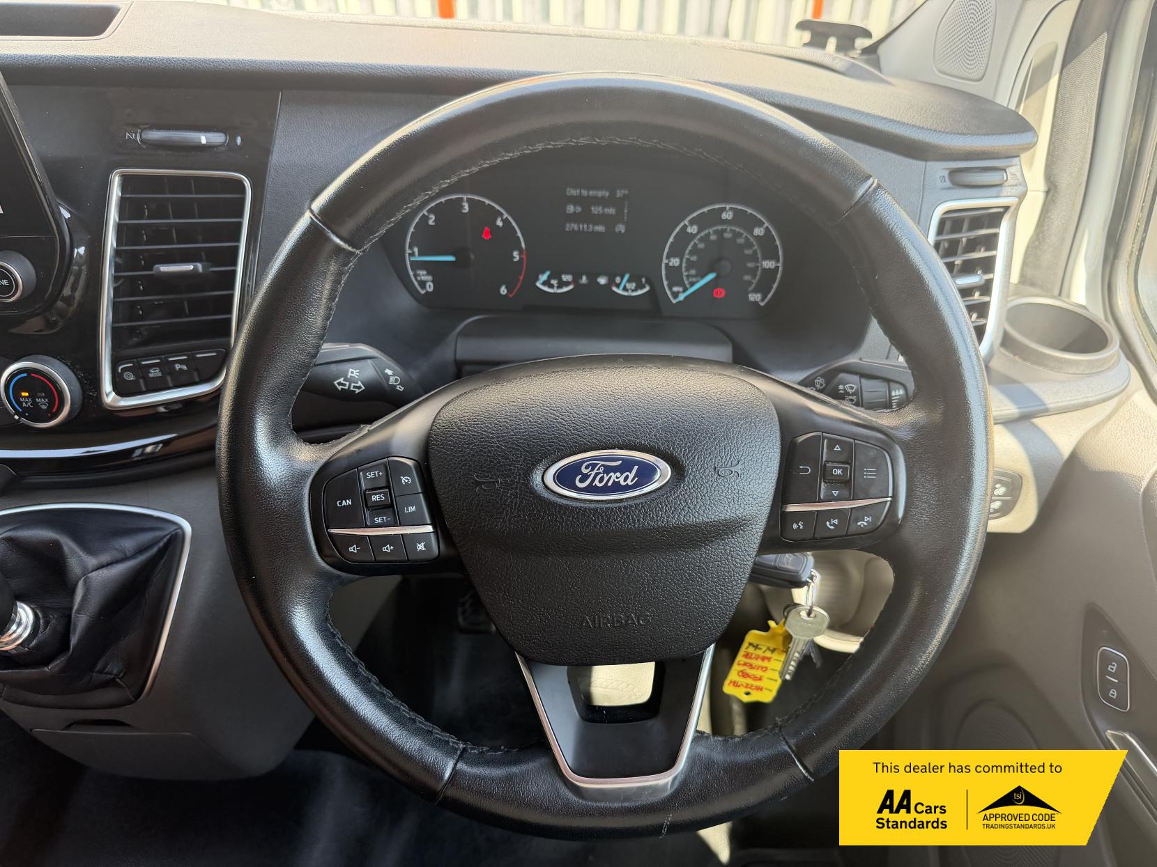 2022 Ford Transit Custom 2.0 300 EcoBlue Limited Panel Van 5dr Diesel Manual L2 H1 Euro 6 (s/s) (130 ps) - Thumbnail 28