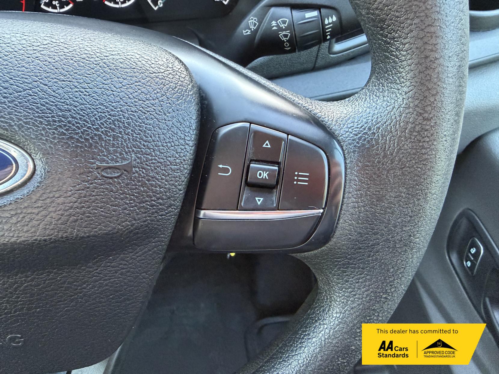 Ford Transit 2.0 350 EcoBlue Premium Dropside 2dr Diesel Manual RWD L2 Euro 6 (130 ps)