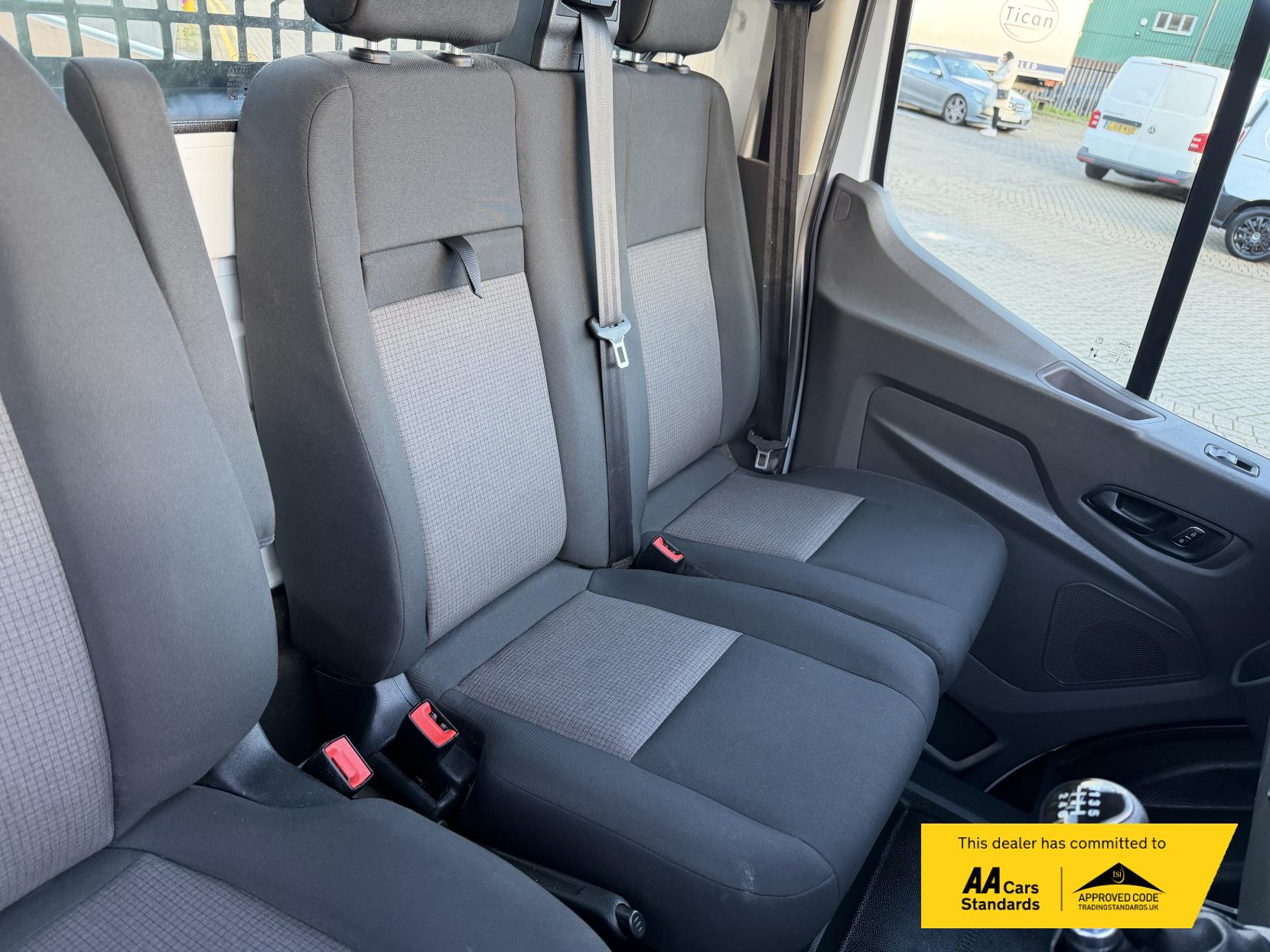 Ford Transit 2.0 350 EcoBlue Premium Dropside 2dr Diesel Manual RWD L2 Euro 6 (130 ps)