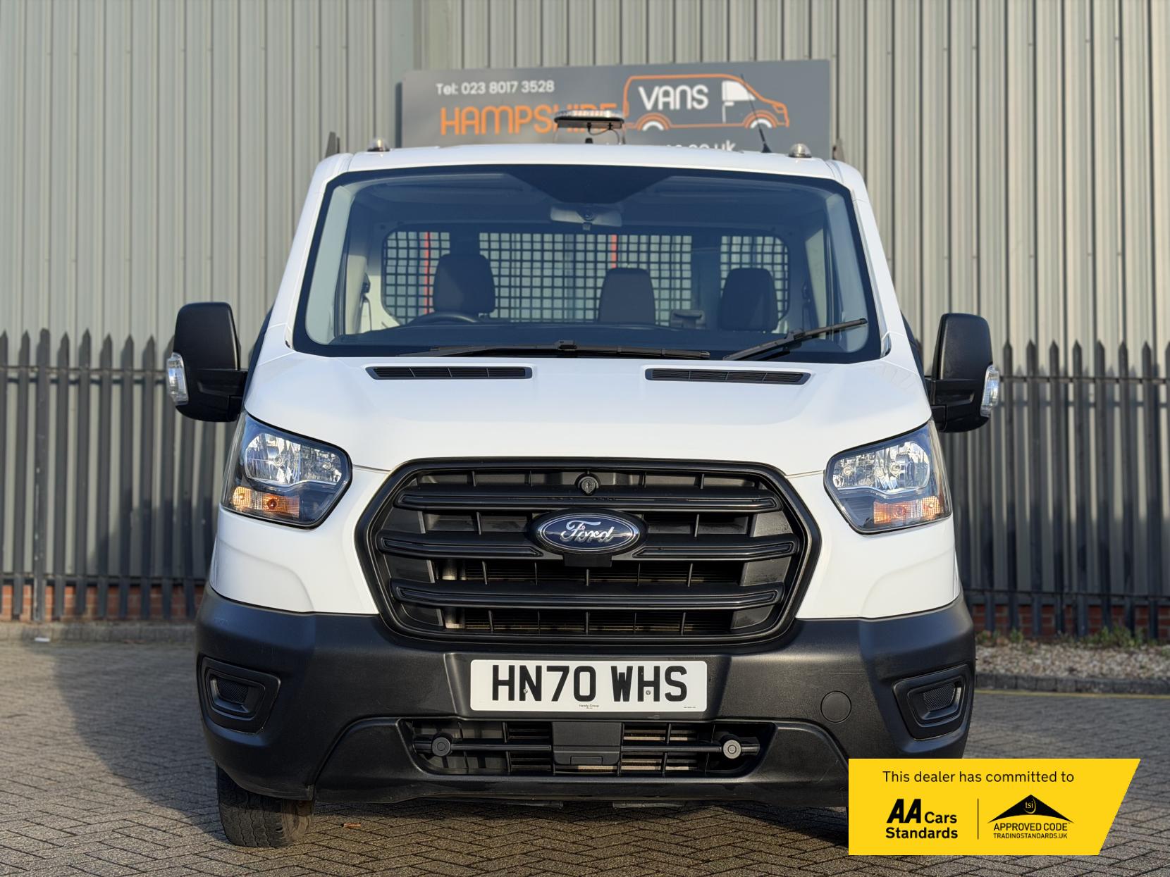 Ford Transit 2.0 350 EcoBlue Premium Dropside 2dr Diesel Manual RWD L2 Euro 6 (130 ps)