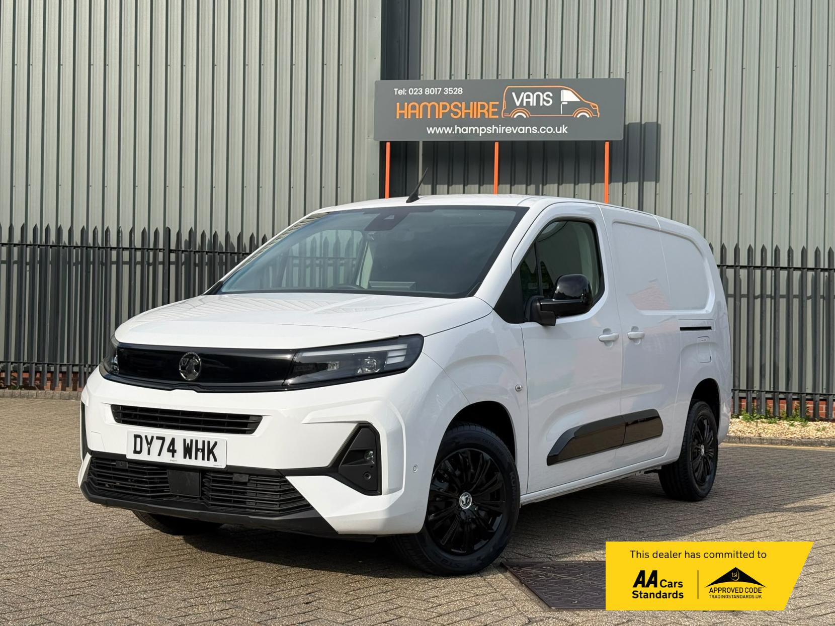 2024 Vauxhall Combo 1.5 Turbo D 2300 Pro XL Panel Van 6dr Diesel Auto LWB Euro 6 (s/s) (130 ps) - Thumbnail 2