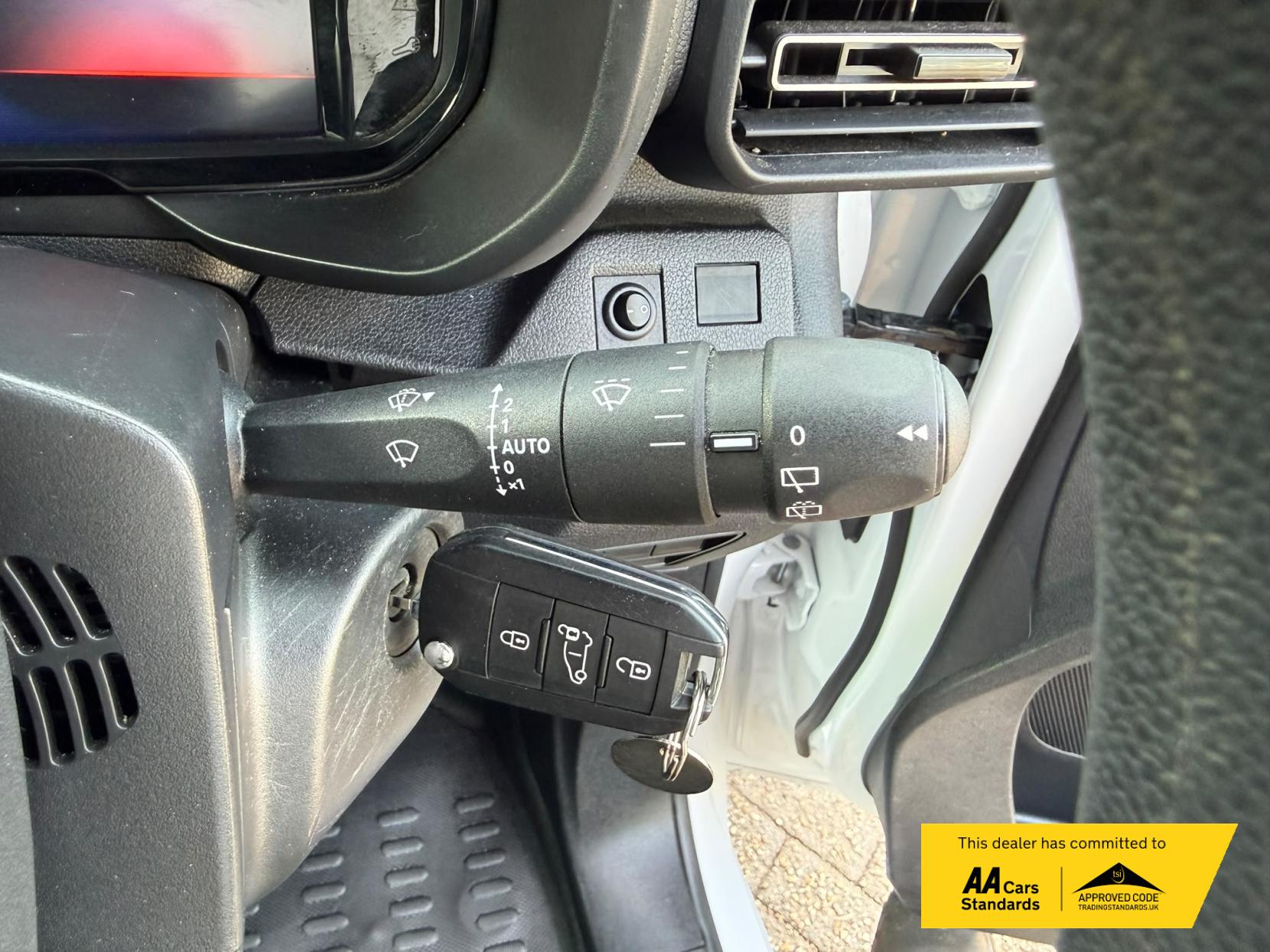 2024 Vauxhall Combo 1.5 Turbo D 2300 Pro XL Panel Van 6dr Diesel Auto LWB Euro 6 (s/s) (130 ps) - Thumbnail 51