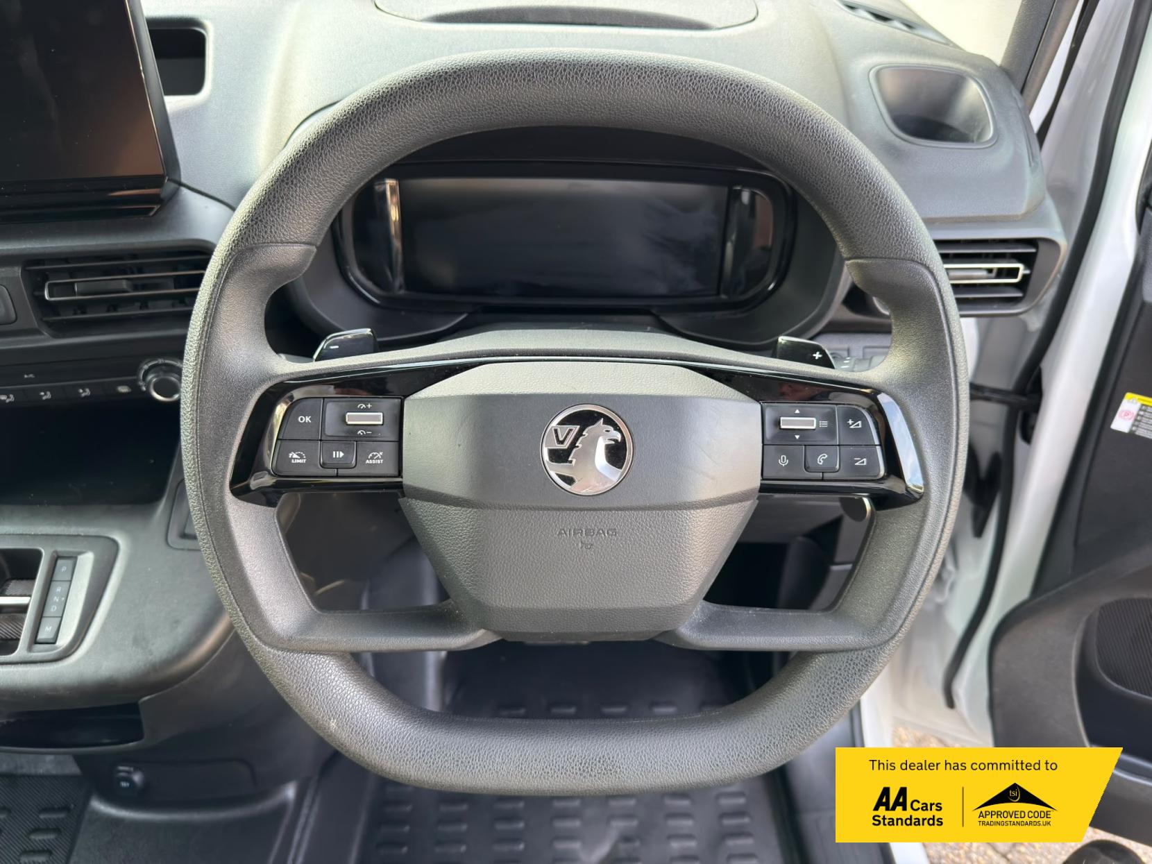 2024 Vauxhall Combo 1.5 Turbo D 2300 Pro XL Panel Van 6dr Diesel Auto LWB Euro 6 (s/s) (130 ps) - Thumbnail 48