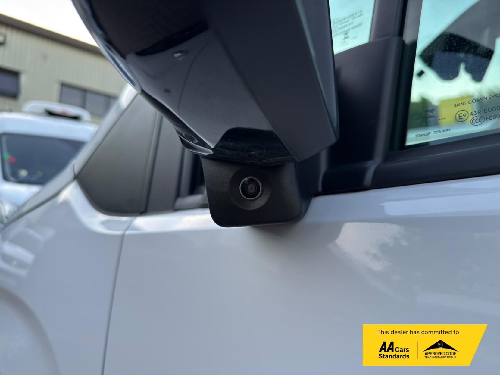 2024 Vauxhall Combo 1.5 Turbo D 2300 Pro XL Panel Van 6dr Diesel Auto LWB Euro 6 (s/s) (130 ps) - Thumbnail 34