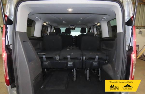 Ford Tourneo Custom 2.0 320 EcoBlue Zetec Minibus Double Cab 5dr Diesel Manual L1 Euro 6 (s/s) (130 ps)