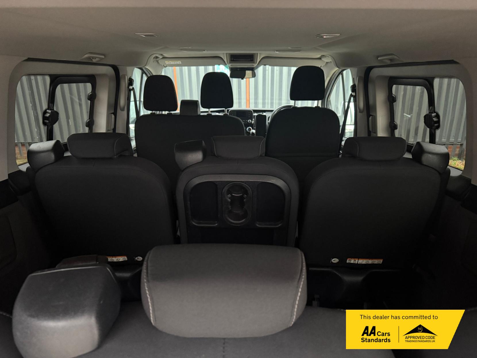 Ford Tourneo Custom 2.0 320 EcoBlue Zetec Minibus Double Cab 5dr Diesel Manual L1 Euro 6 (s/s) (130 ps)