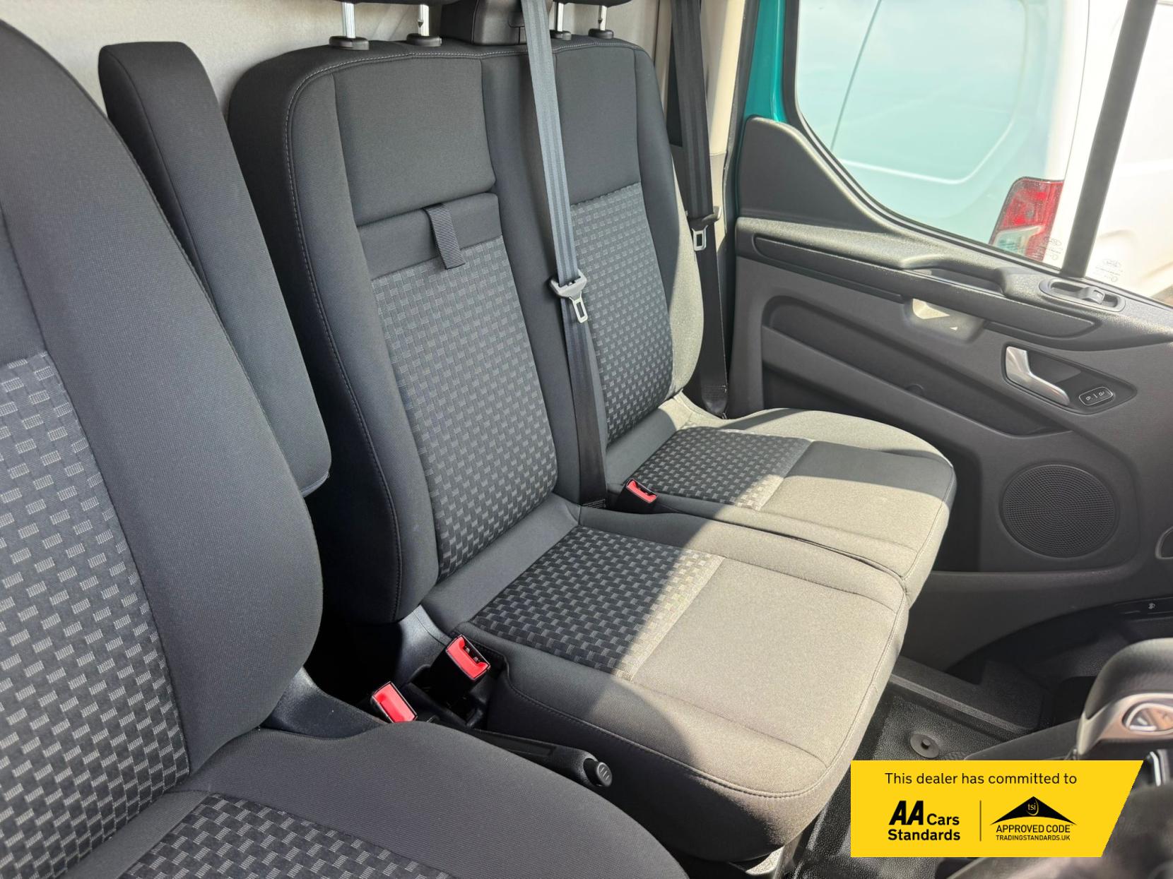 Ford Transit Custom 2.0 340 EcoBlue Trend Panel Van 5dr Diesel Auto L1 H2 Euro 6 (s/s) (130 ps)