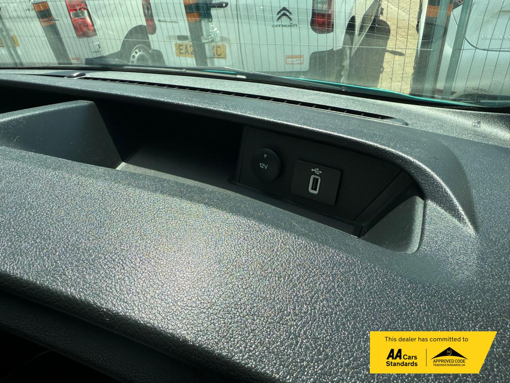 Ford Transit Custom 2.0 340 EcoBlue Trend Panel Van 5dr Diesel Auto L1 H2 Euro 6 (s/s) (130 ps)