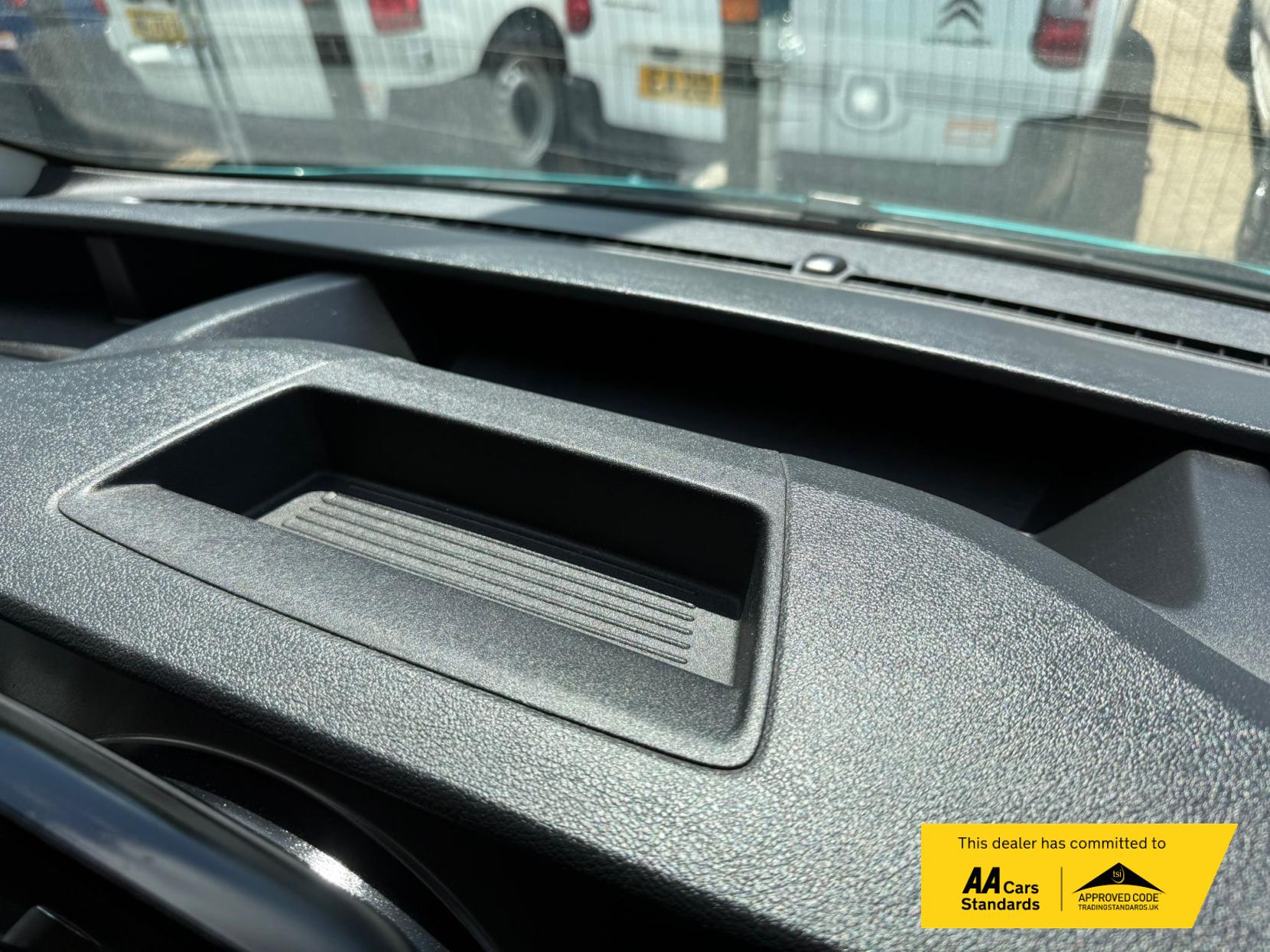 Ford Transit Custom 2.0 340 EcoBlue Trend Panel Van 5dr Diesel Auto L1 H2 Euro 6 (s/s) (130 ps)