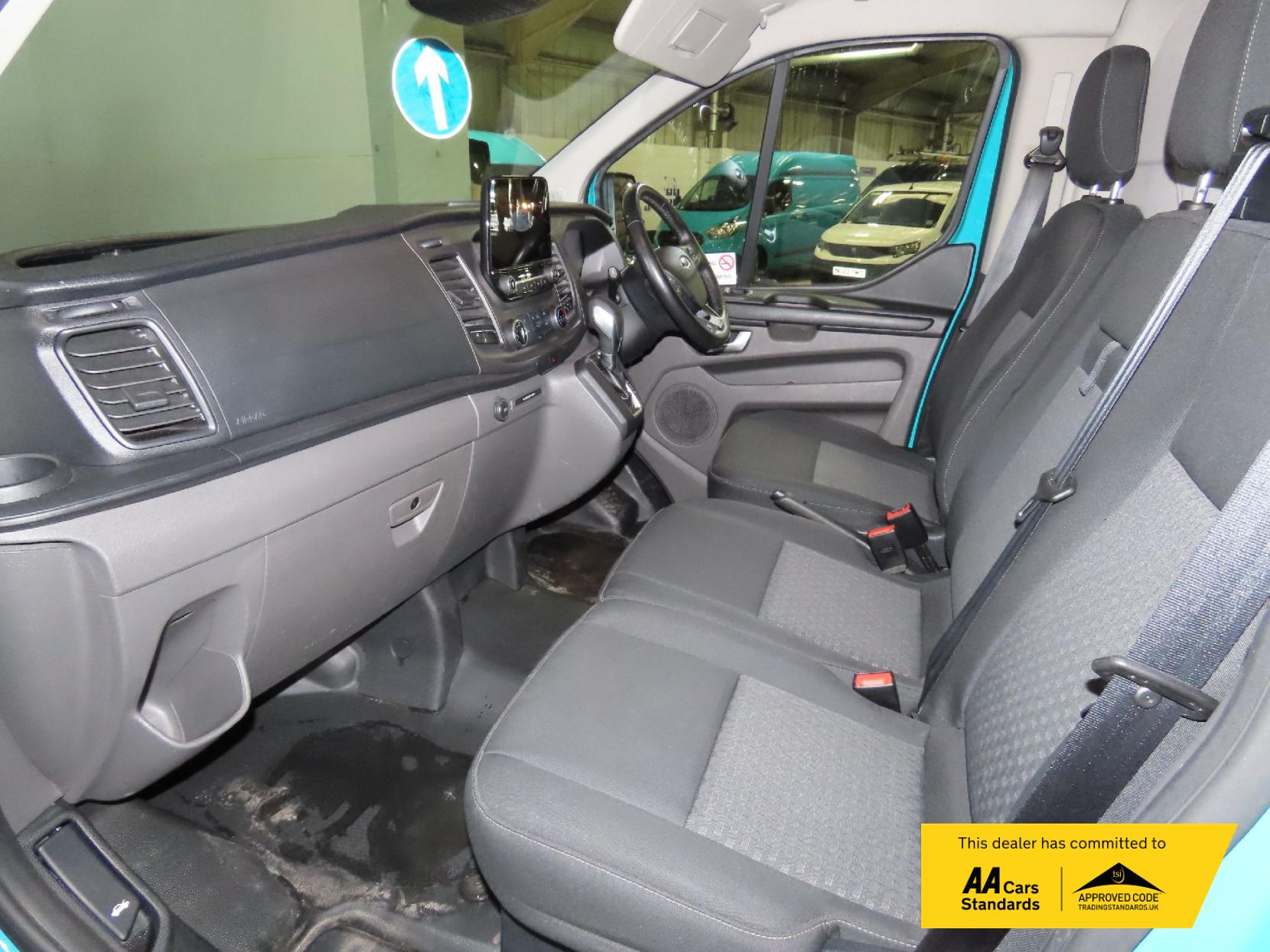 Ford Transit Custom 2.0 340 EcoBlue Trend Panel Van 5dr Diesel Auto L1 H2 Euro 6 (s/s) (130 ps)