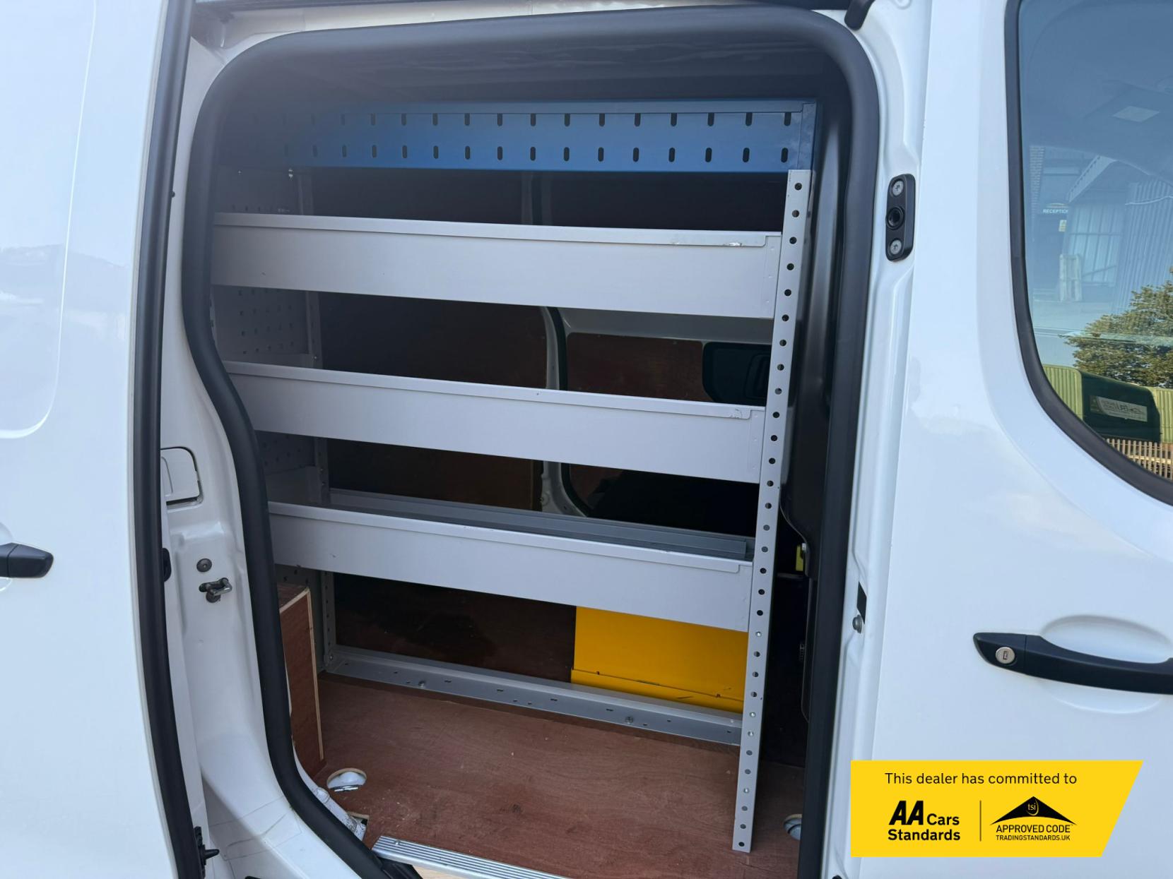 Citroen Dispatch 1.5 BlueHDi 1000 Enterprise XS Panel Van 6dr Diesel Manual FWD 1 Euro 6 (s/s) (100 ps)