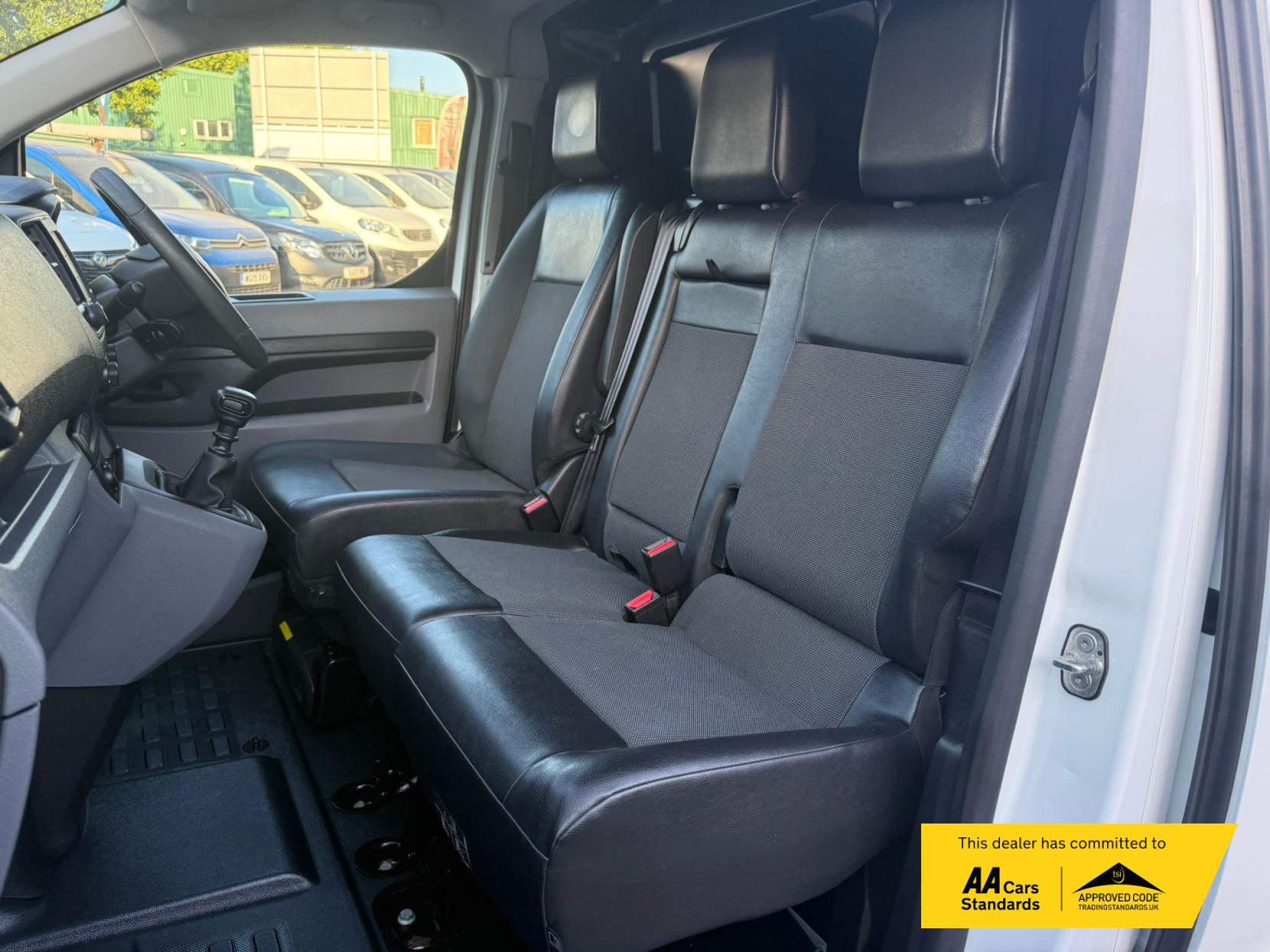 Citroen Dispatch 1.5 BlueHDi 1000 Enterprise XS Panel Van 6dr Diesel Manual FWD 1 Euro 6 (s/s) (100 ps)