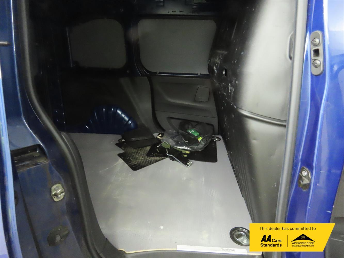 Vauxhall Combo 1.5 Turbo D 2000 Sportive Panel Van 4dr Diesel Manual L1 H1 Euro 6 (s/s) (100 ps)