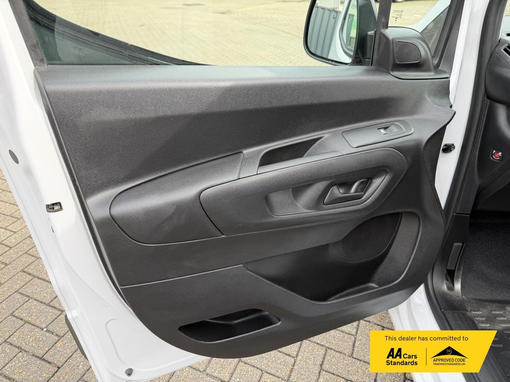 Peugeot Partner 1.5 BlueHDi 1000 Professional Standard Panel Van 5dr Diesel Manual SWB Euro 6 (s/s) (100 ps)