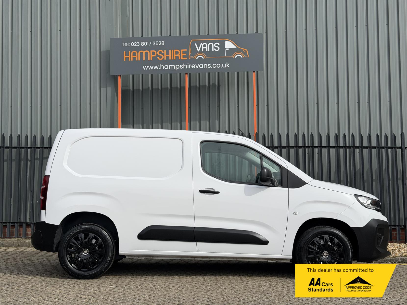 Peugeot Partner 1.5 BlueHDi 1000 Professional Standard Panel Van 5dr Diesel Manual SWB Euro 6 (s/s) (100 ps)