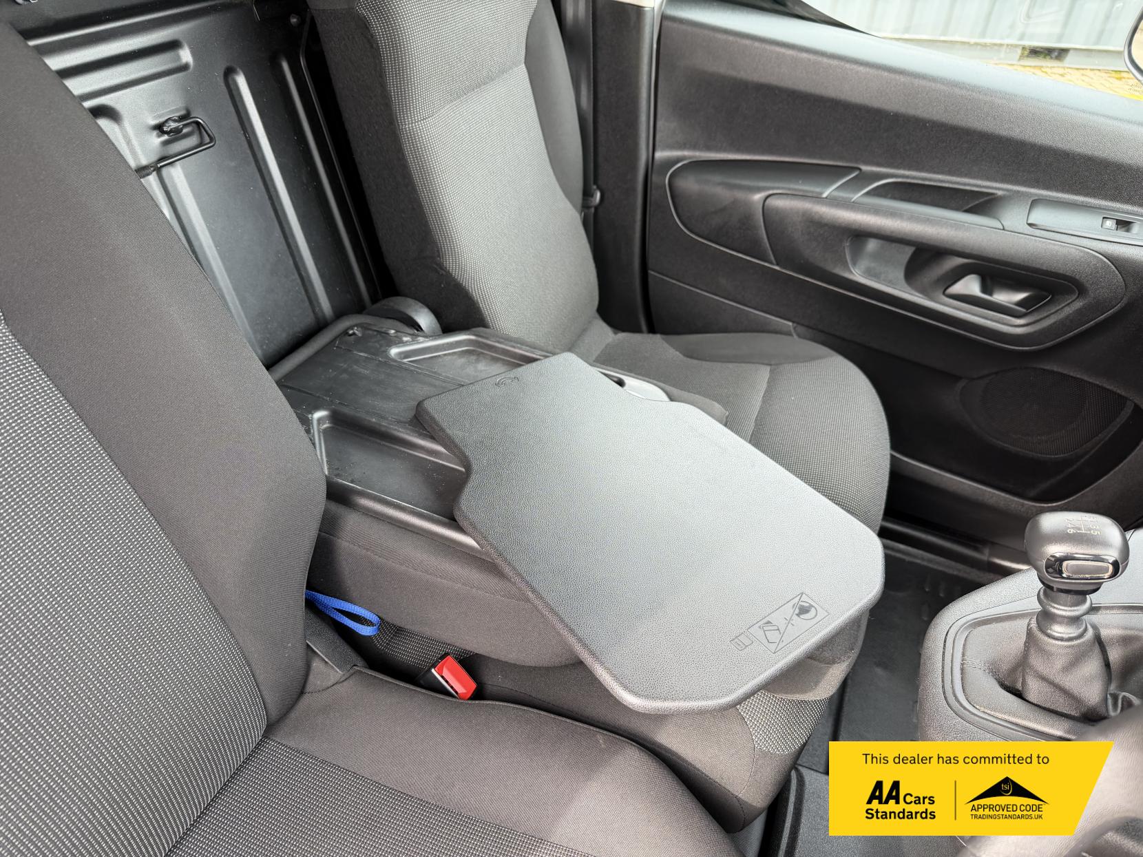 Peugeot Partner 1.5 BlueHDi 1000 Professional Standard Panel Van 5dr Diesel Manual SWB Euro 6 (s/s) (100 ps)